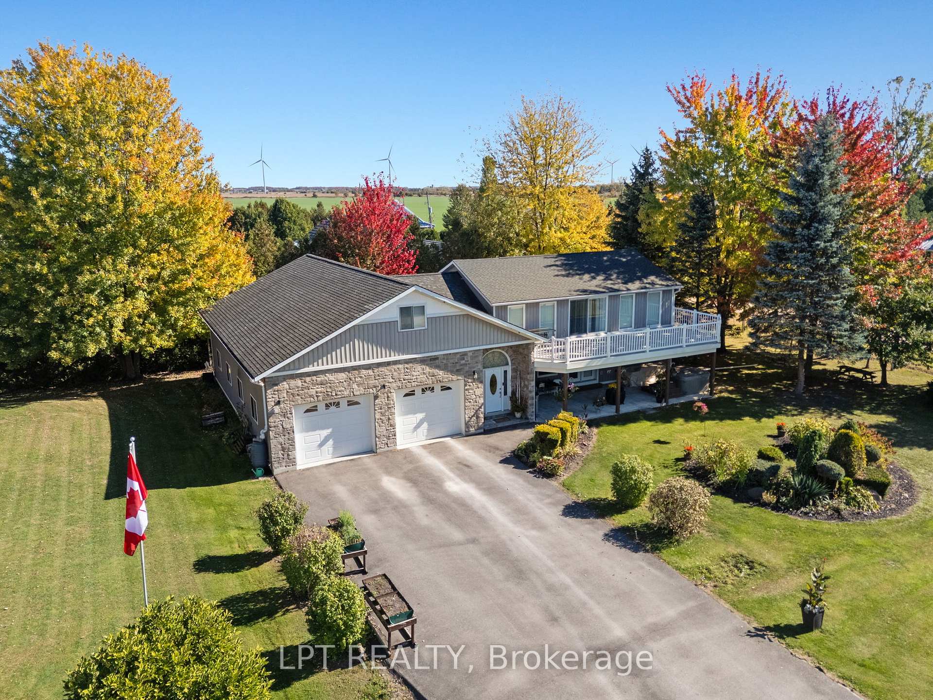 Photo 2 of 33810 Darryl Court, Bluewater, Hay — HOMEH