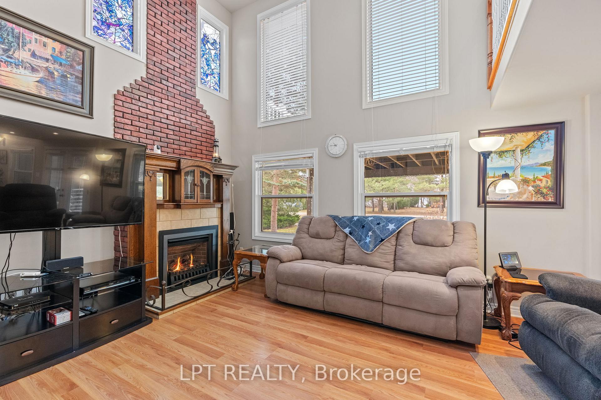 Photo 11 of 33810 Darryl Court, Bluewater, Hay — HOMEH