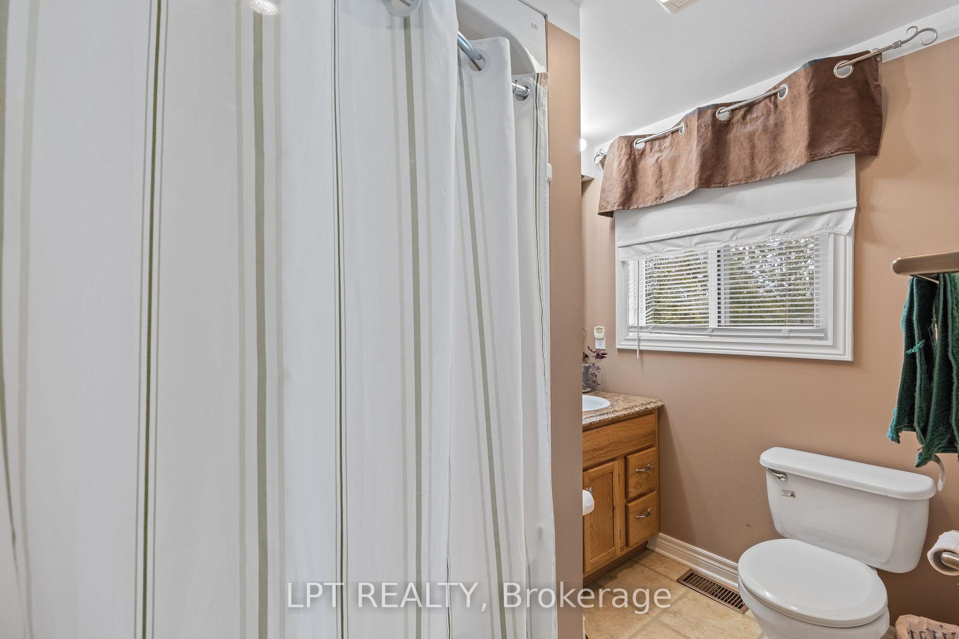 Photo 21 of 33810 Darryl Court, Bluewater, Hay — HOMEH