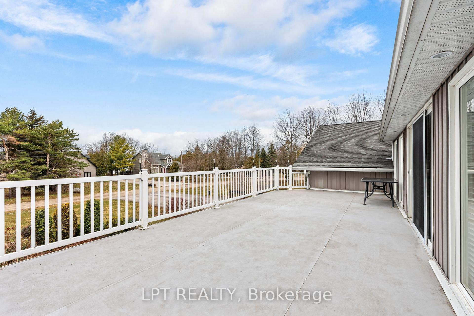 Photo 24 of 33810 Darryl Court, Bluewater, Hay — HOMEH