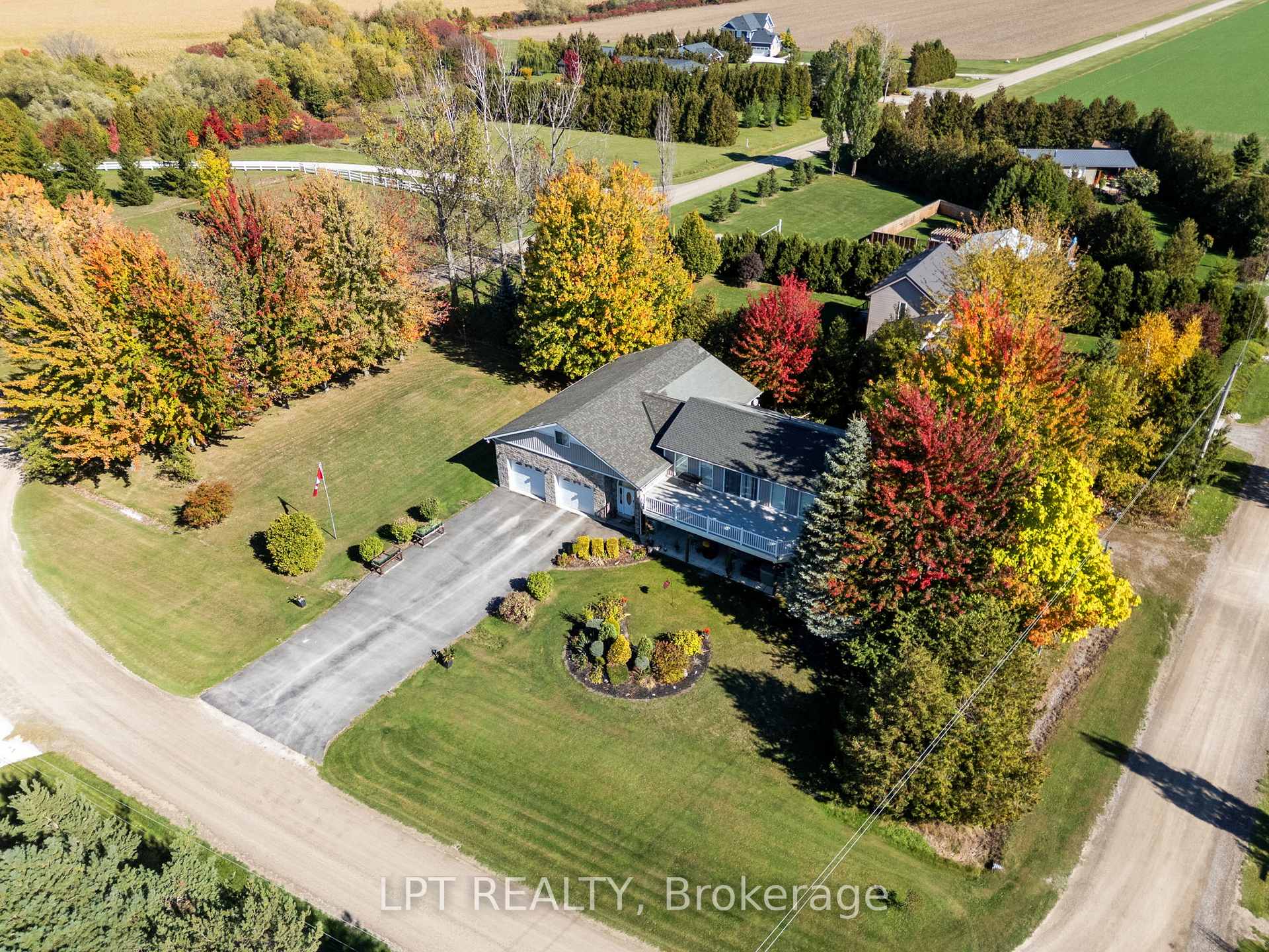 Photo 36 of 33810 Darryl Court, Bluewater, Hay — HOMEH