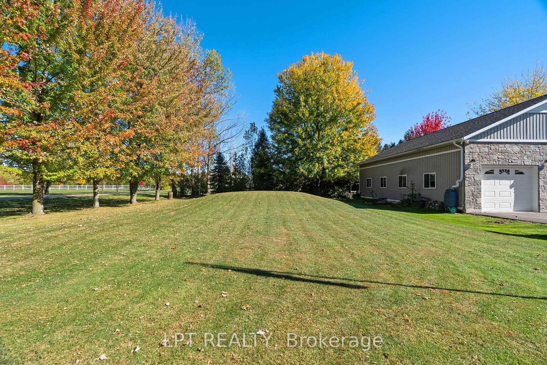 Photo 46 of 33810 Darryl Court, Bluewater, Hay — HOMEH
