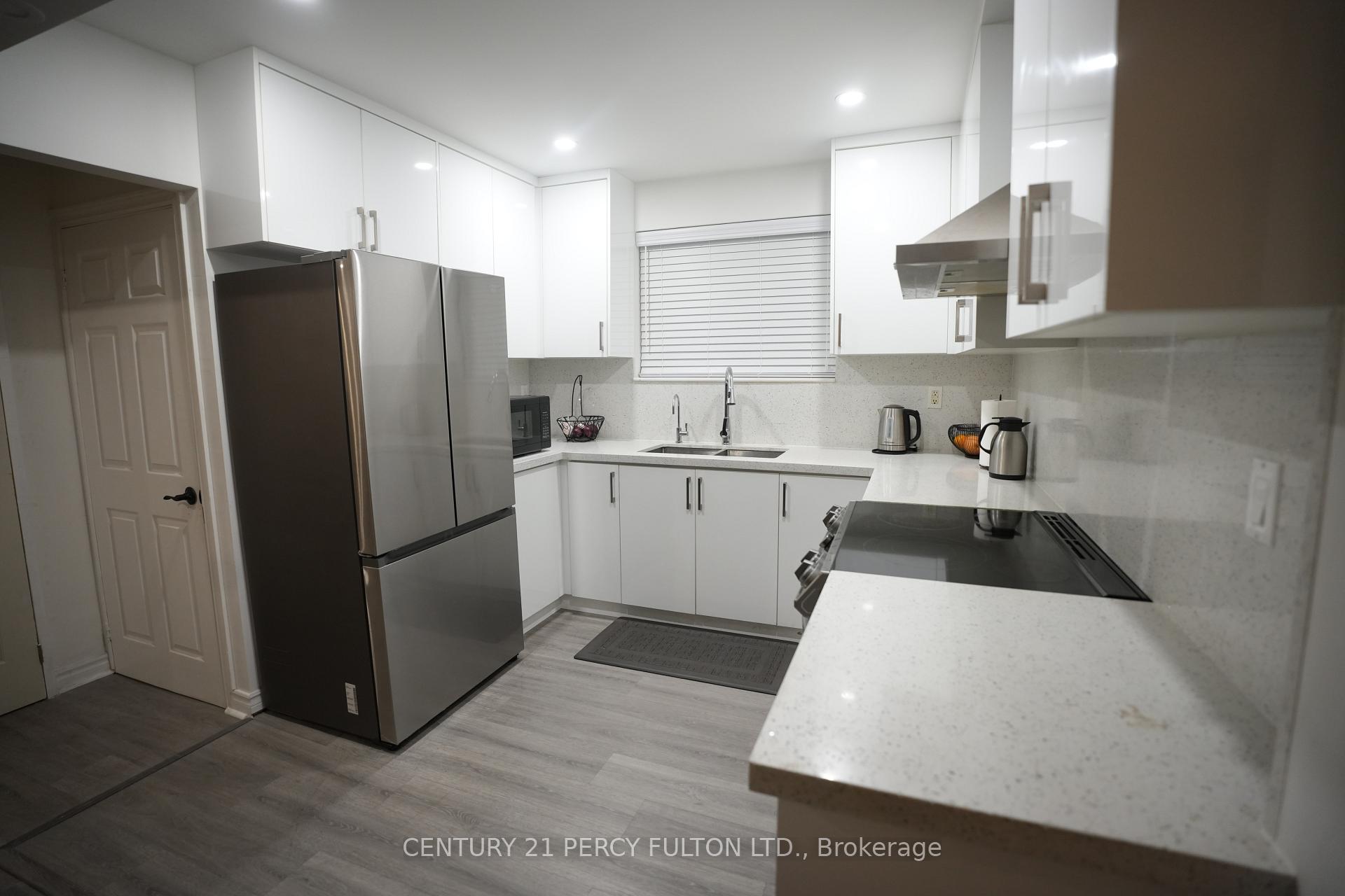 Photo 4 of 117 Cordella Avenue, Toronto, Rockcliffe-Smythe — HOMEH