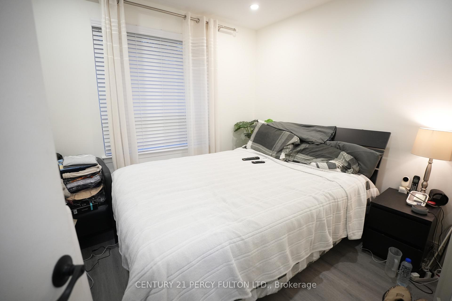 Photo 7 of 117 Cordella Avenue, Toronto, Rockcliffe-Smythe — HOMEH