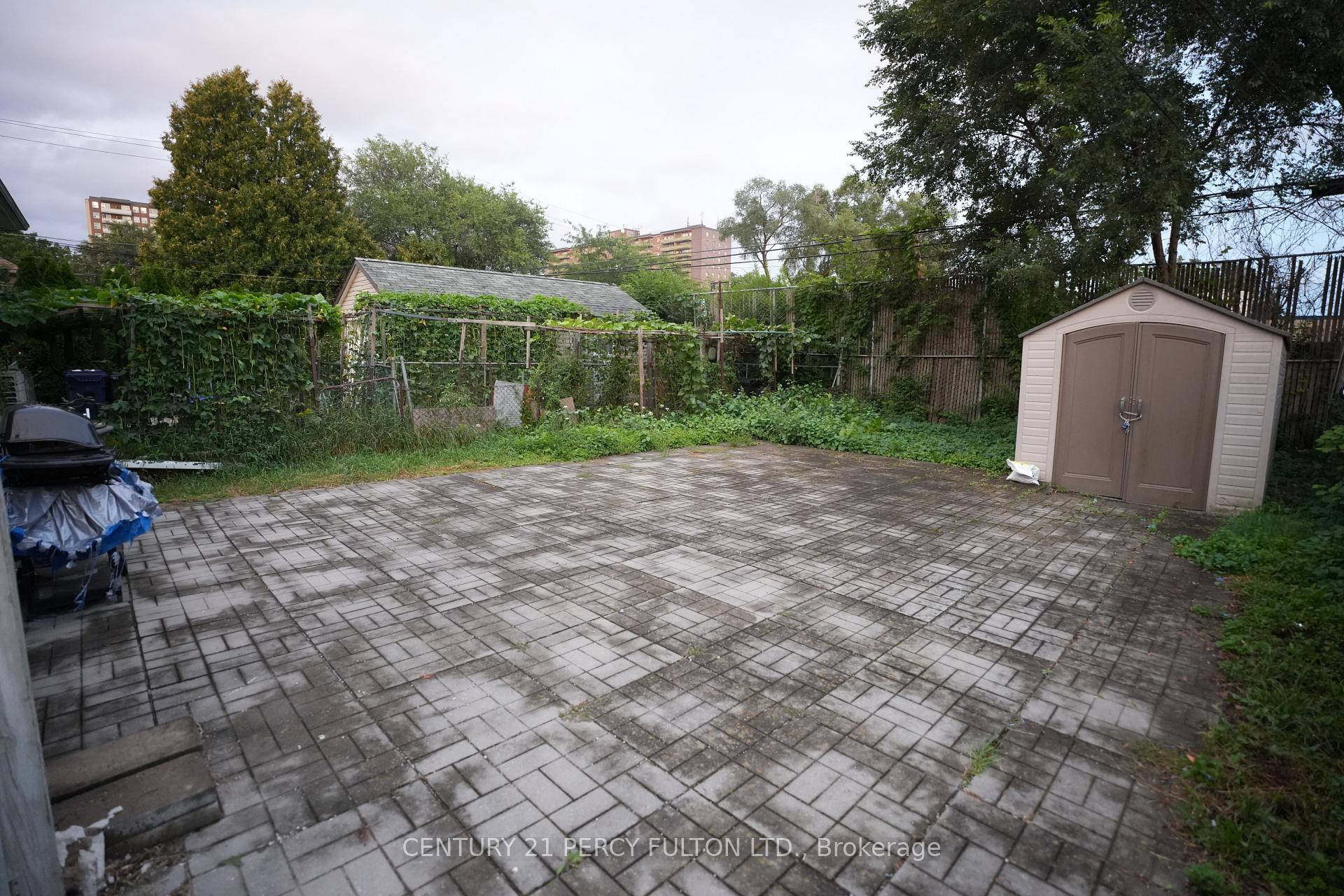 Photo 11 of 117 Cordella Avenue, Toronto, Rockcliffe-Smythe — HOMEH