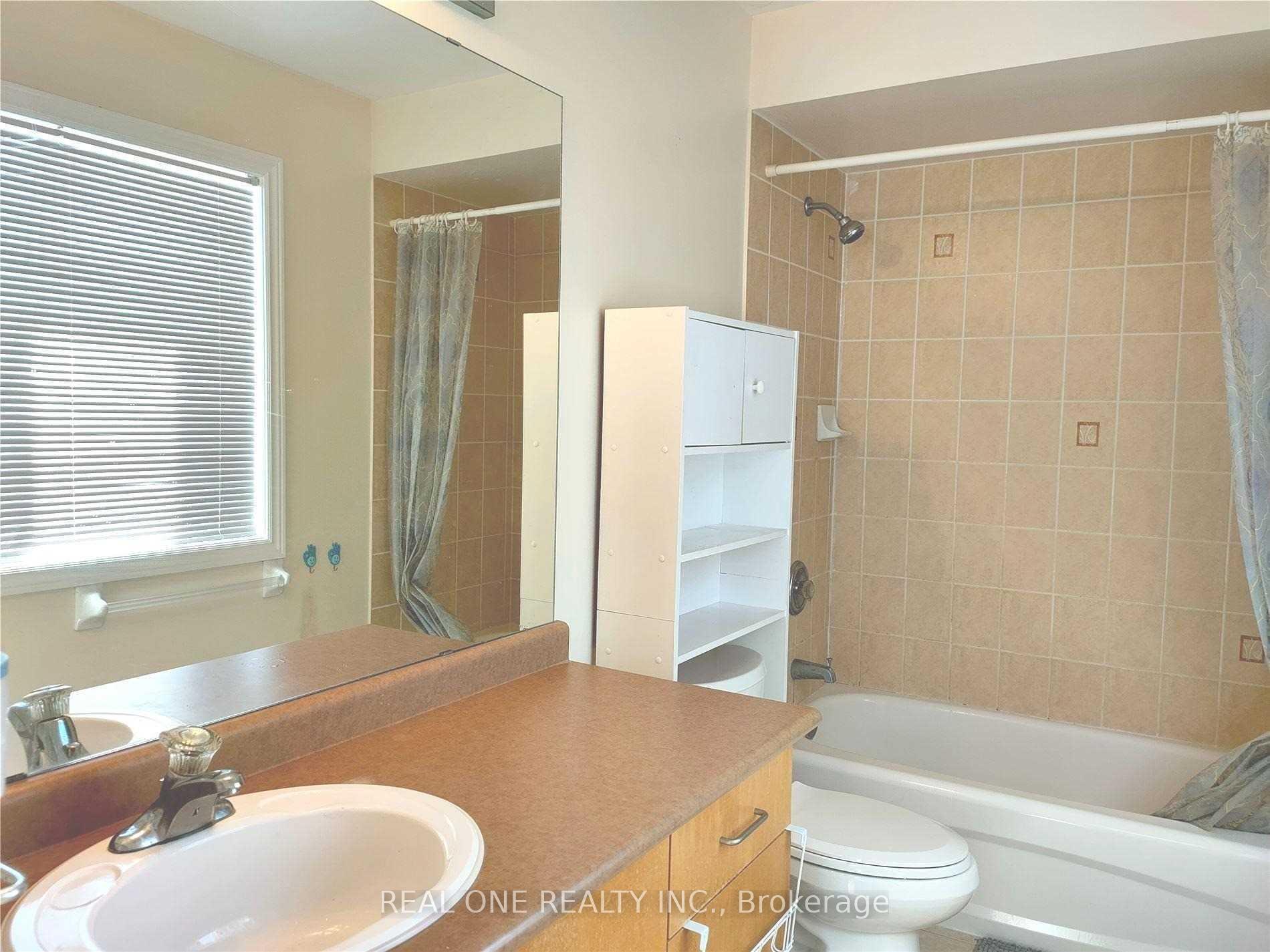 Photo 10 of 16 Hammersly Boulevard, Markham, Wismer — HOMEH