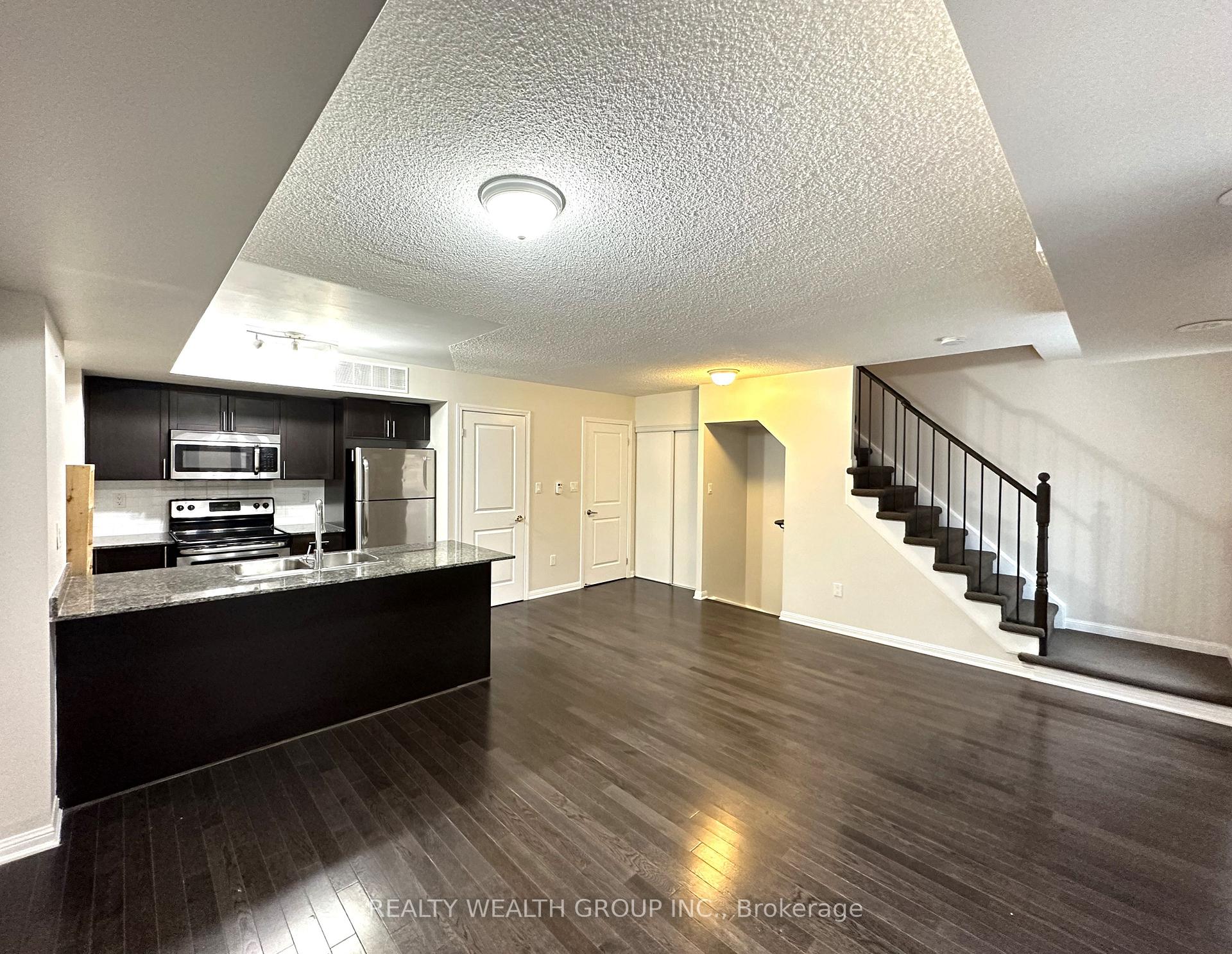 Photo 4 of Unit 232, 11 Foundry Avenue, Toronto, Dovercourt-Wallace Emerson-Junction — HOMEH
