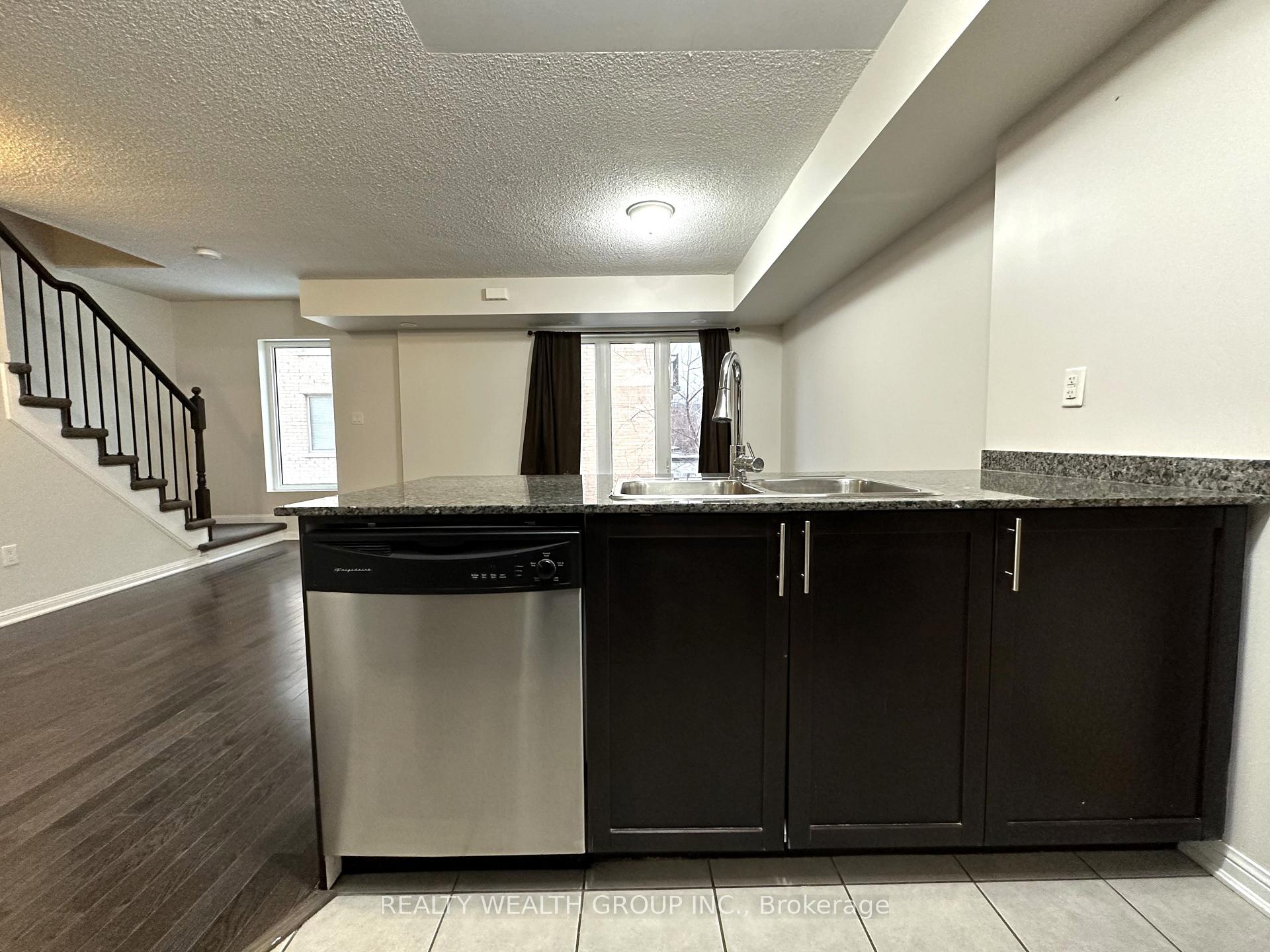 Photo 8 of Unit 232, 11 Foundry Avenue, Toronto, Dovercourt-Wallace Emerson-Junction — HOMEH