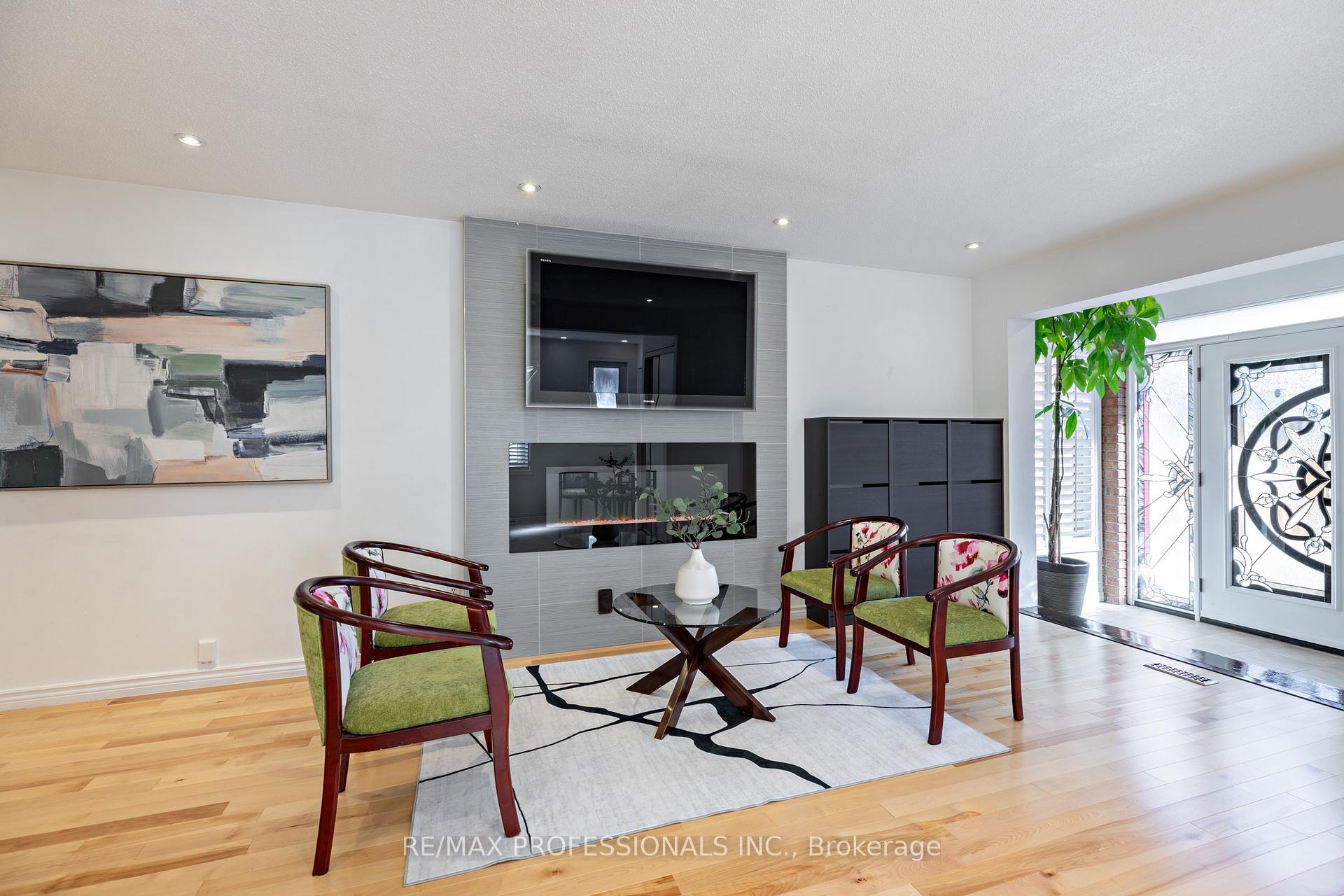 Photo 14 of 1259 Underwood Drive, Mississauga, Rathwood — HOMEH