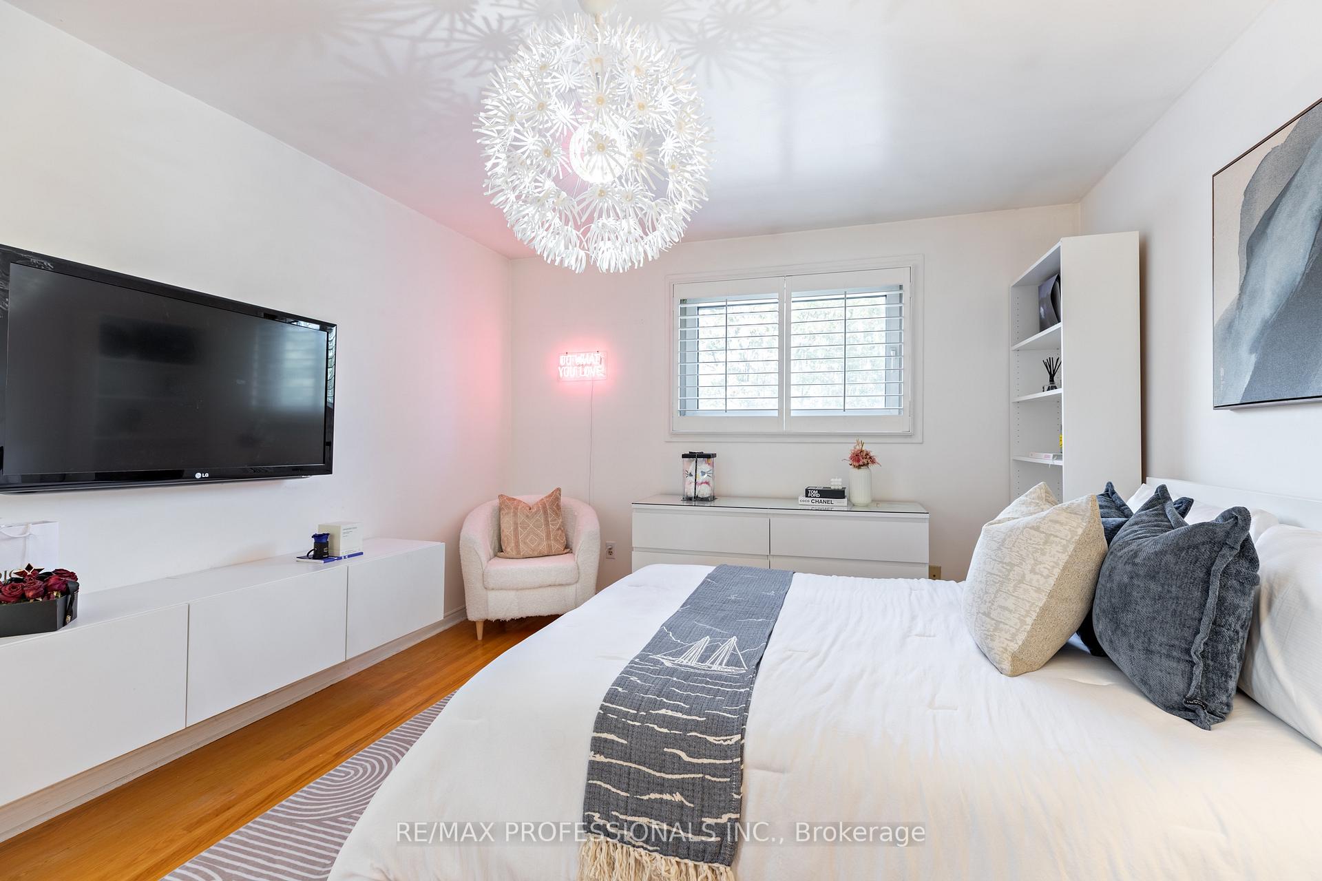 Photo 21 of 1259 Underwood Drive, Mississauga, Rathwood — HOMEH