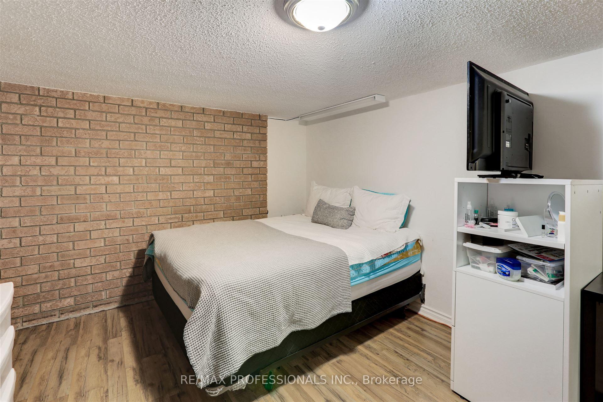Photo 30 of 1259 Underwood Drive, Mississauga, Rathwood — HOMEH