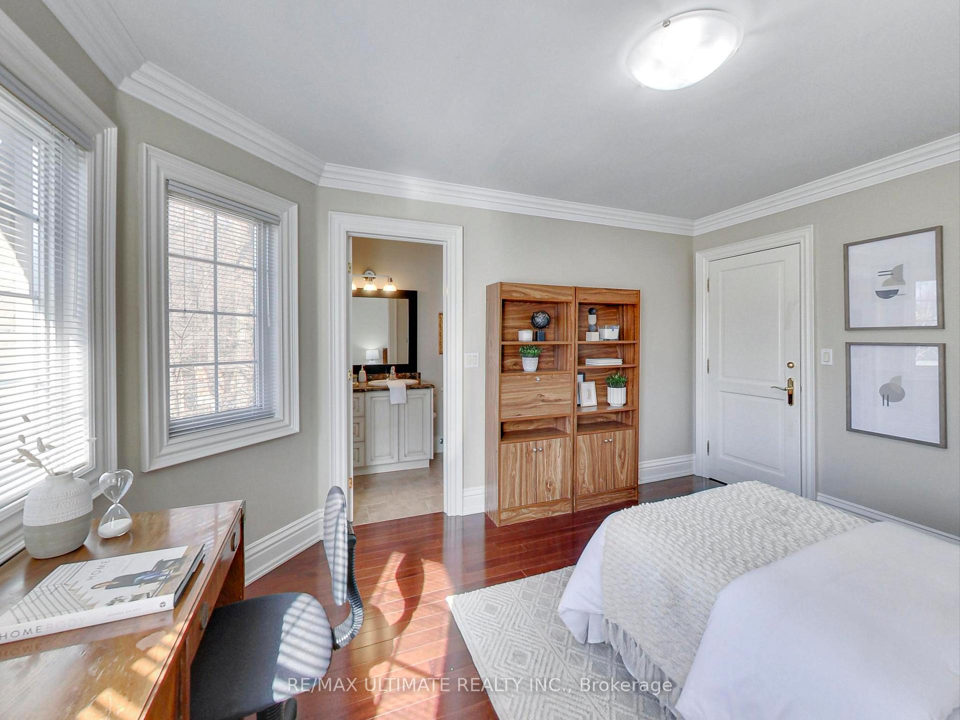 Photo 3 of Unit 1, 40 Harrow Drive, North York, Brookhaven-Amesbury — HOMEH