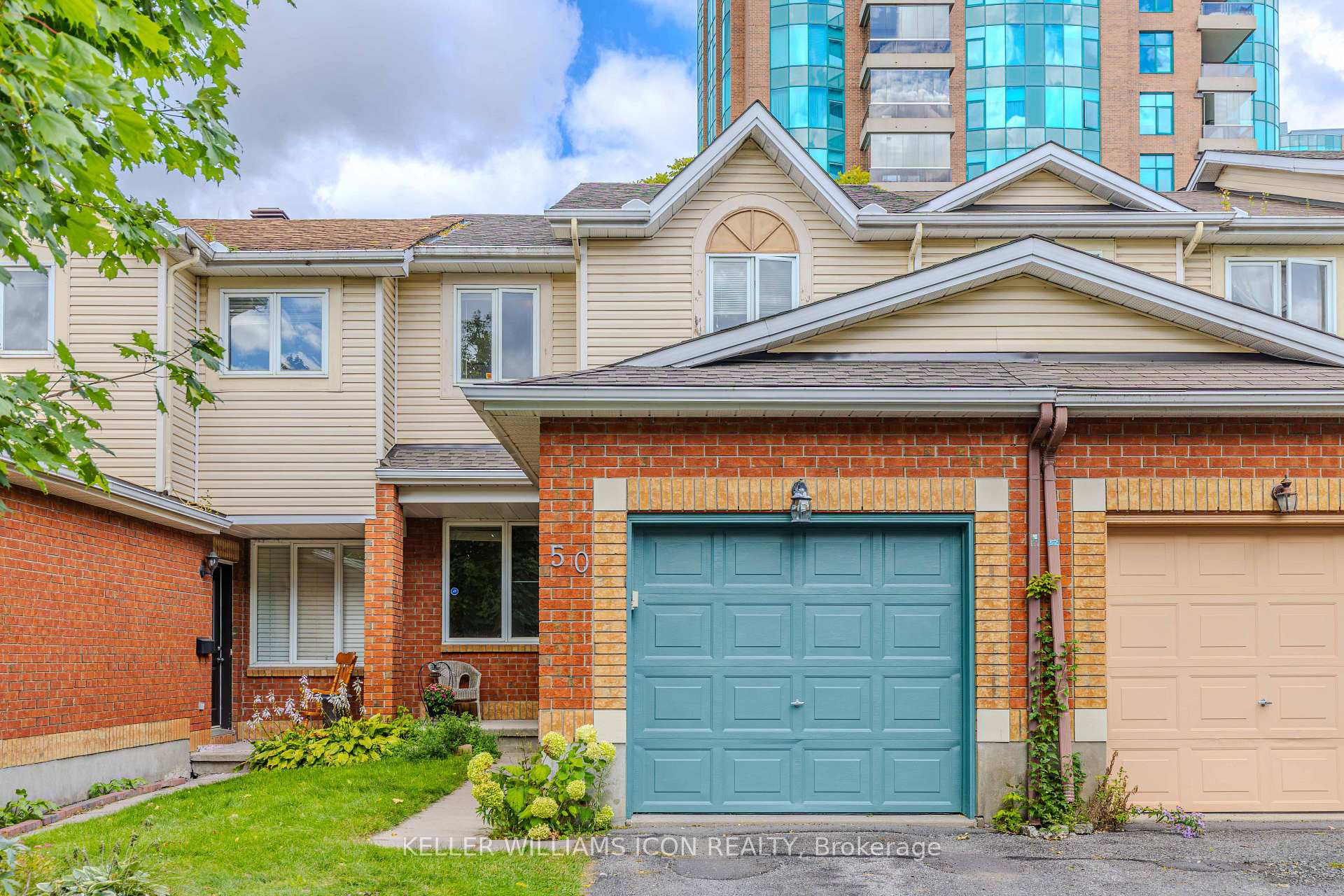 Photo 1 of 50 Malhotra Court, Ottawa, Quinterra — HOMEH
