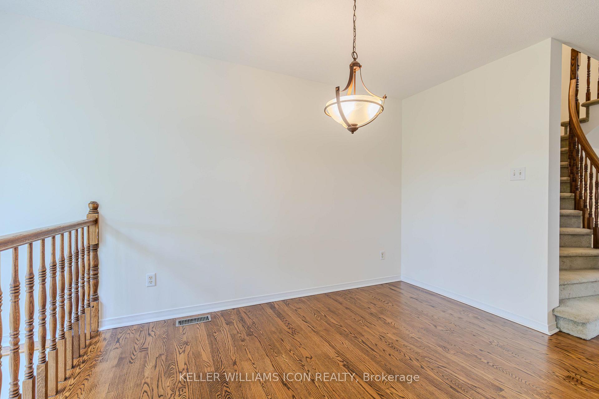 Photo 15 of 50 Malhotra Court, Ottawa, Quinterra — HOMEH