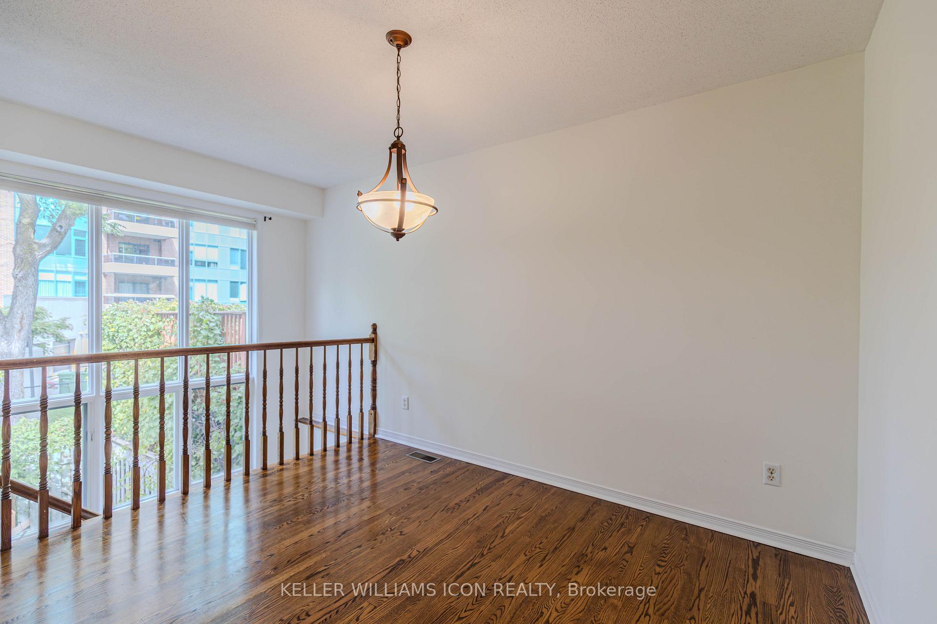Photo 14 of 50 Malhotra Court, Ottawa, Quinterra — HOMEH