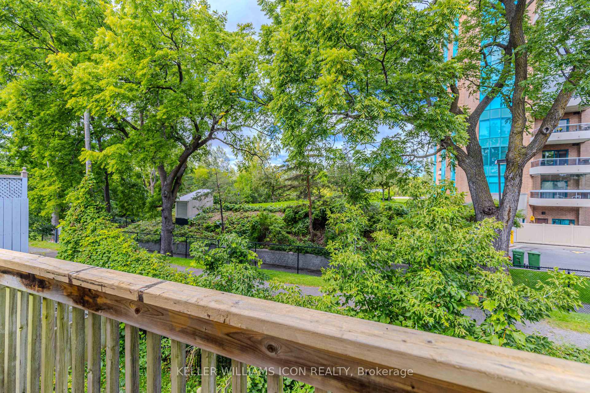 Photo 23 of 50 Malhotra Court, Ottawa, Quinterra — HOMEH