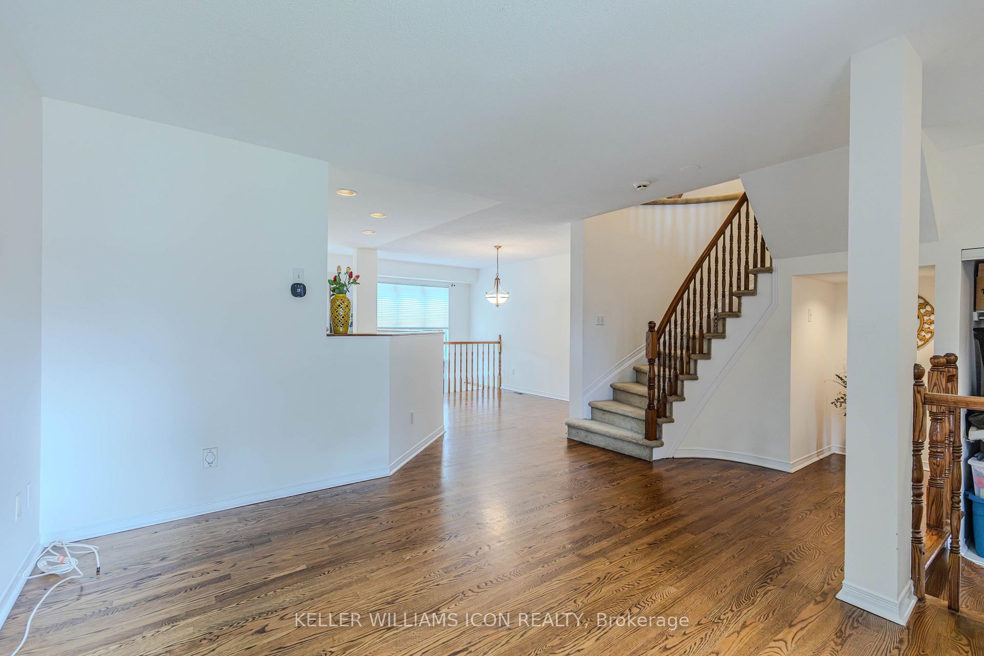 Photo 25 of 50 Malhotra Court, Ottawa, Quinterra — HOMEH
