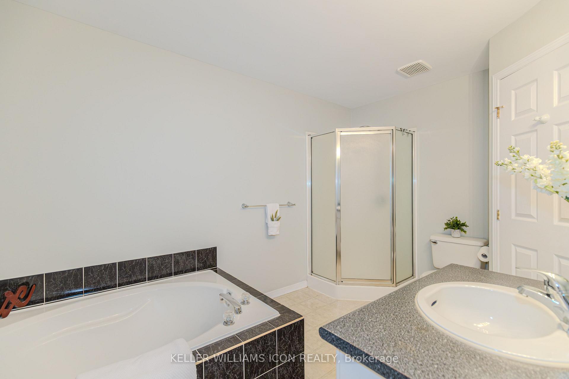 Photo 32 of 50 Malhotra Court, Ottawa, Quinterra — HOMEH