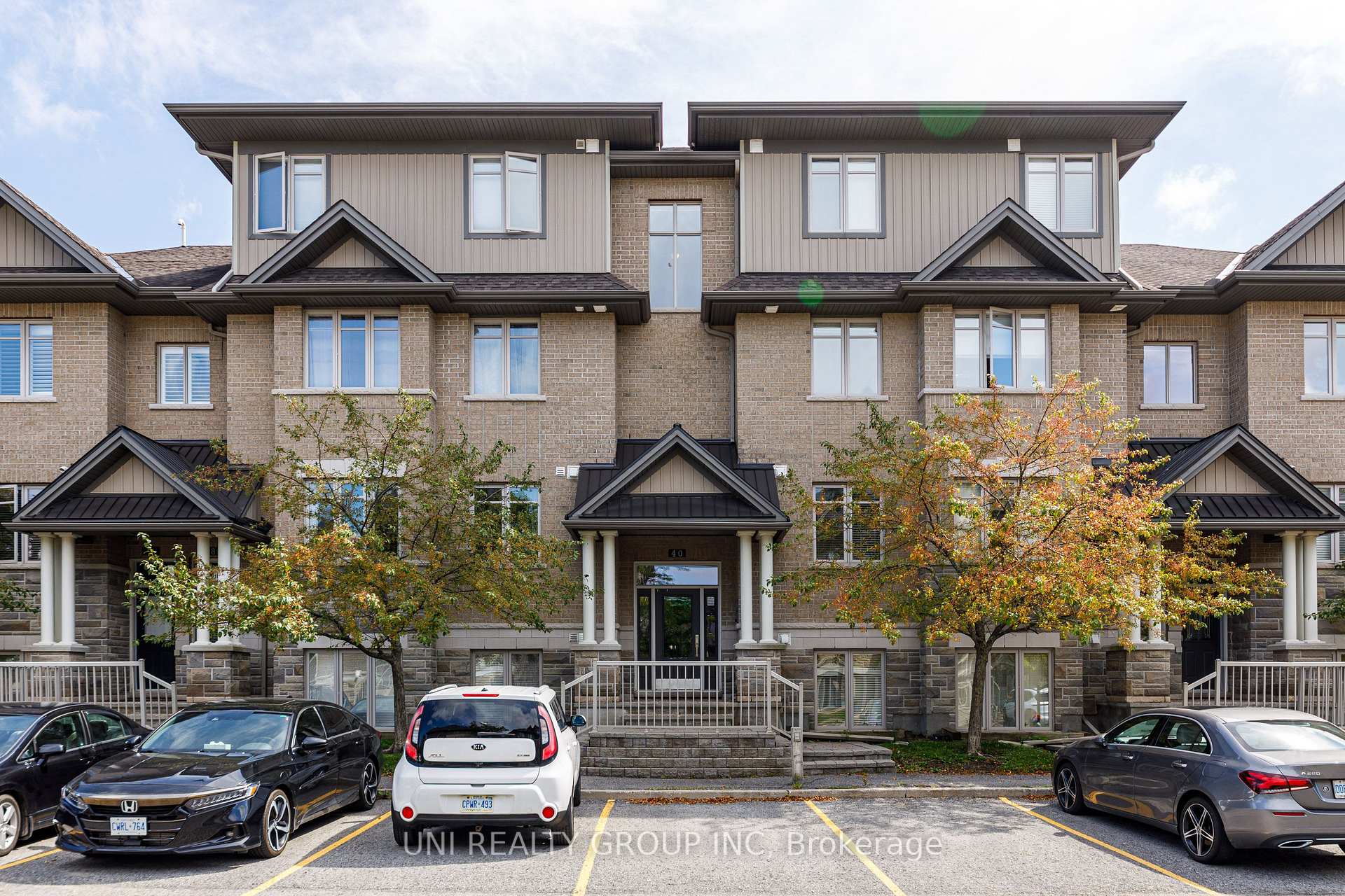 Photo 2 of Unit B, 40 Tayside Private, Ottawa, Barrhaven - Longfields — HOMEH