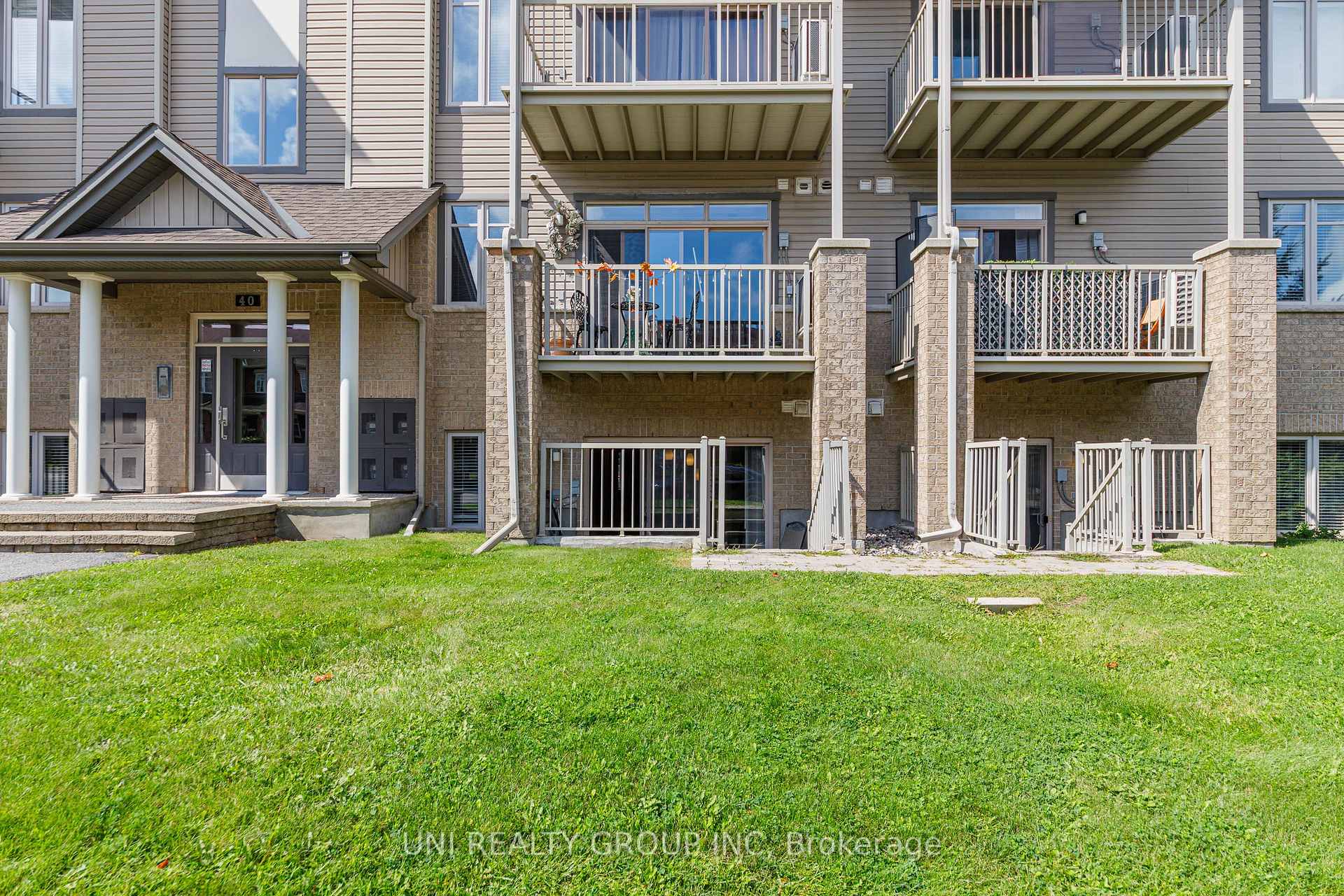Photo 37 of Unit B, 40 Tayside Private, Ottawa, Barrhaven - Longfields — HOMEH