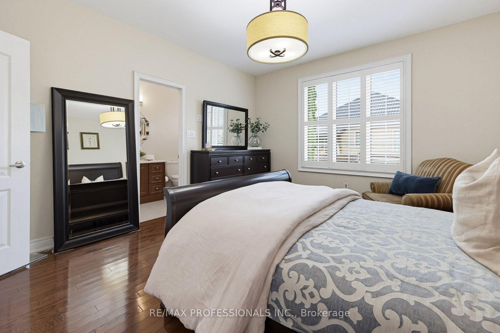 Photo 21 of 120 Insernia Crescent, Vaughan, Vellore Village — HOMEH
