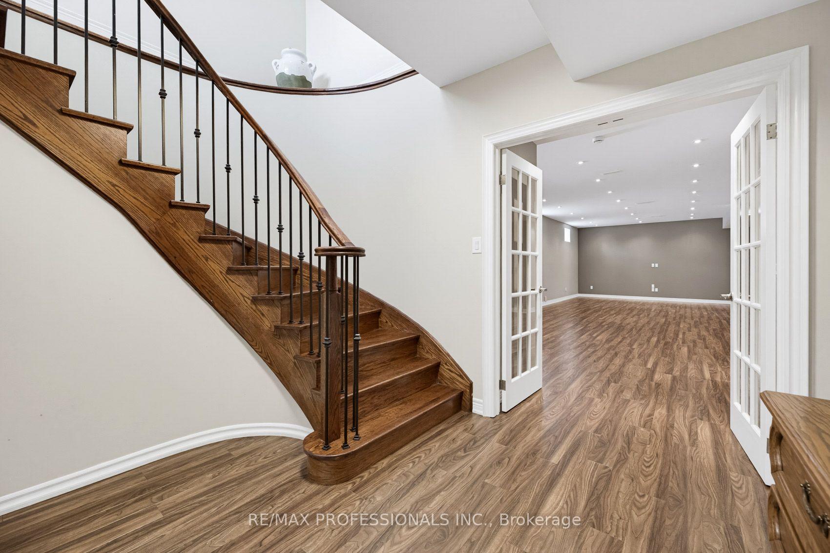 Photo 30 of 120 Insernia Crescent, Vaughan, Vellore Village — HOMEH