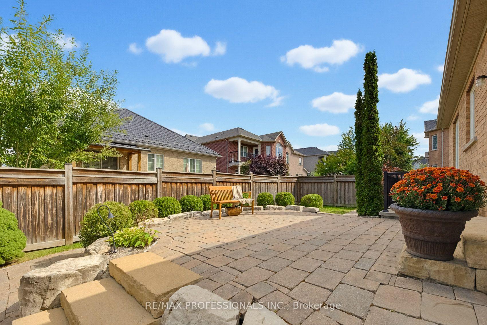 Photo 43 of 120 Insernia Crescent, Vaughan, Vellore Village — HOMEH