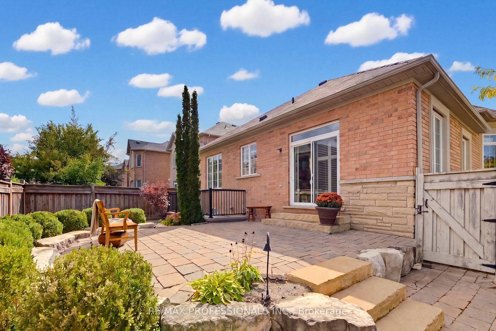 Photo 44 of 120 Insernia Crescent, Vaughan, Vellore Village — HOMEH