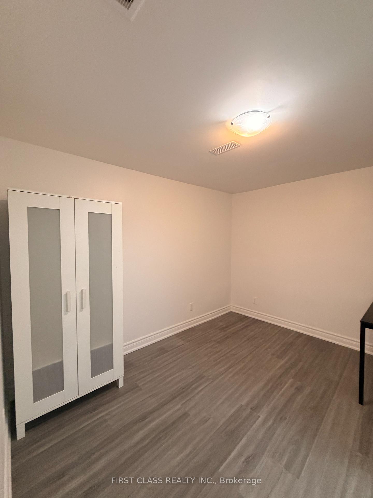 Photo 12 of Unit Lower, 55 Huron Street, Toronto, Kensington-Chinatown — HOMEH