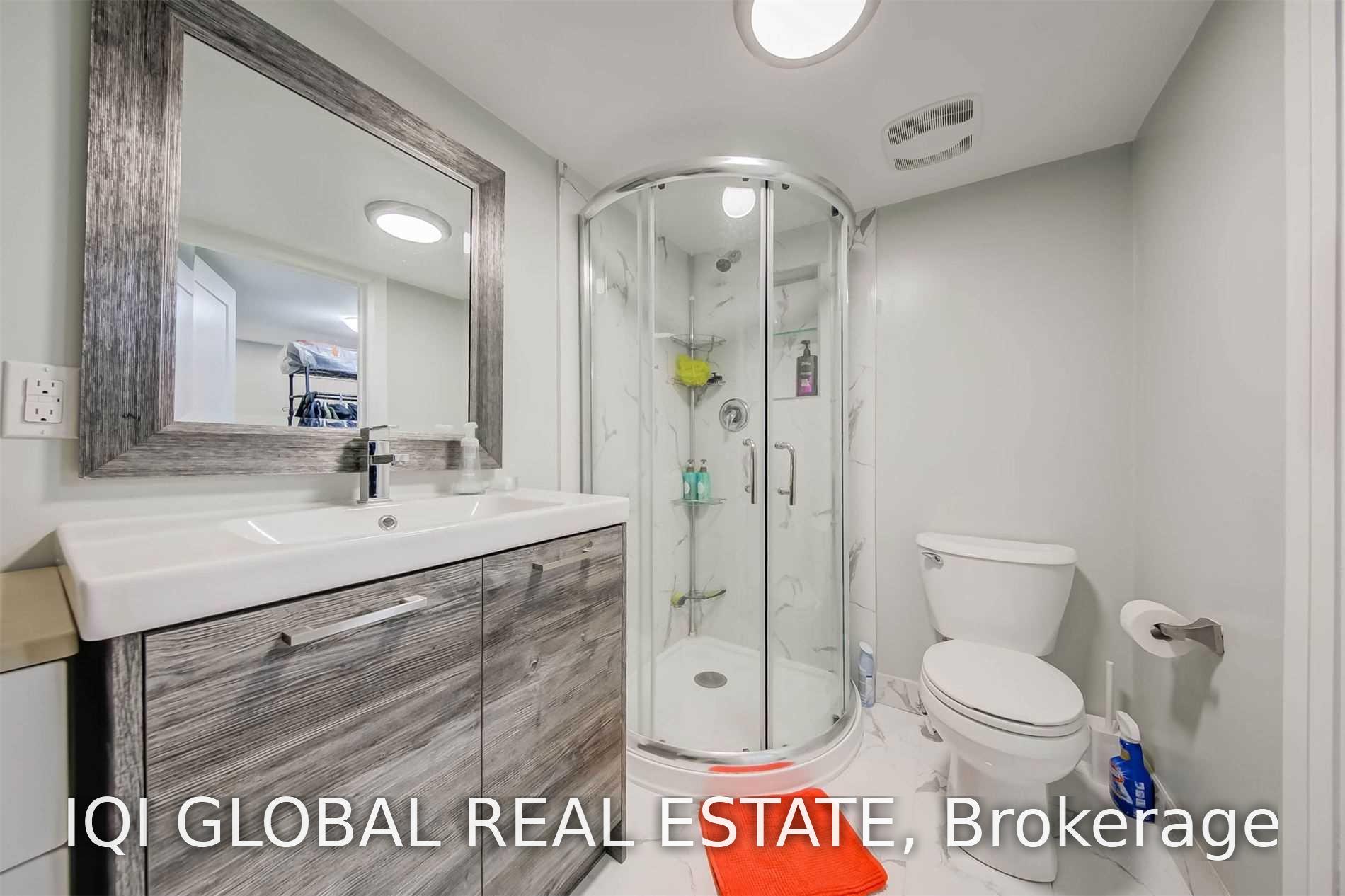 Photo 16 of Unit Upper, 142 Grace Street, Toronto, Trinity-Bellwoods — HOMEH