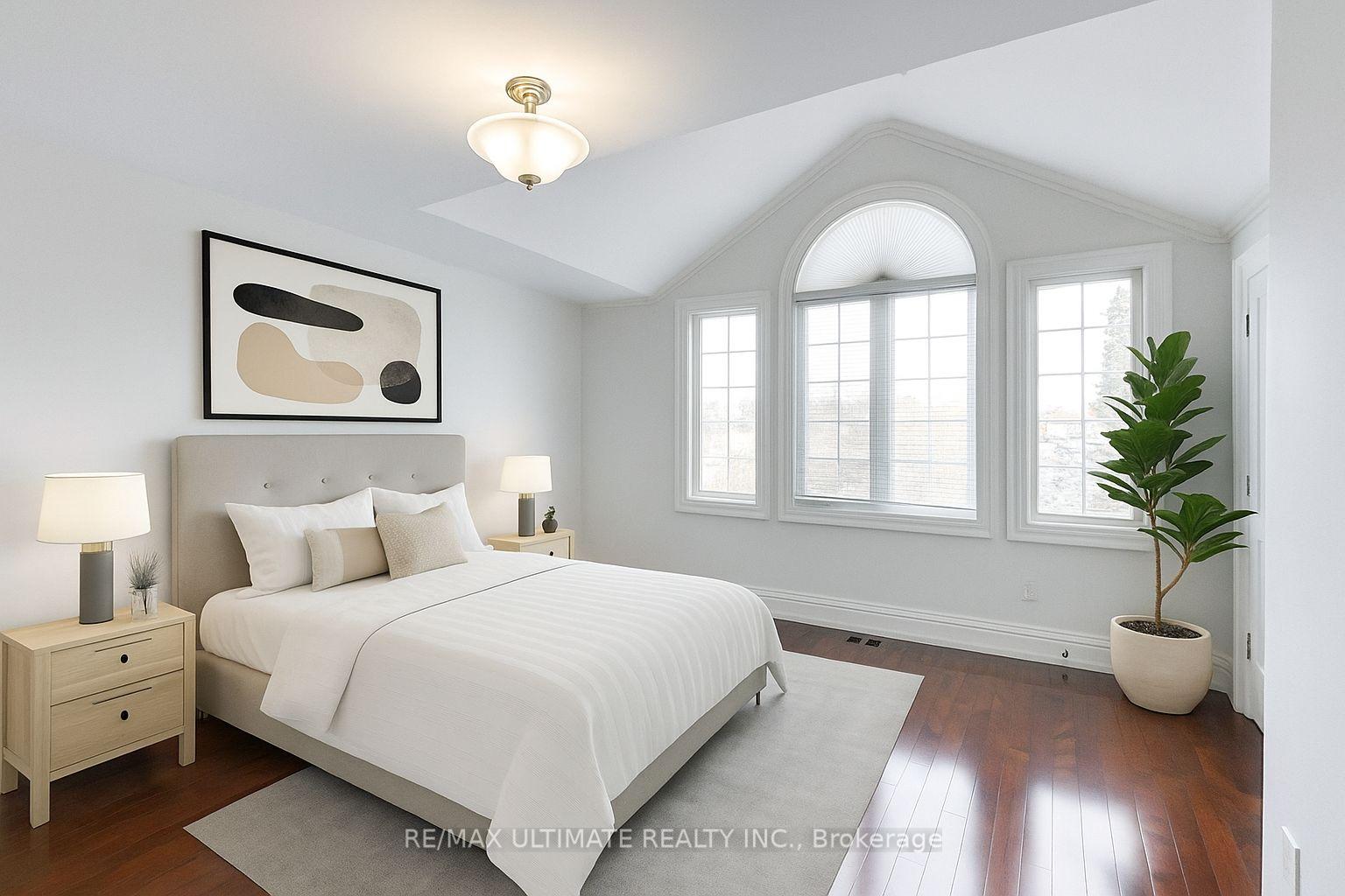 Photo 1 of Unit 3, 40 Harrow Drive, North York, Brookhaven-Amesbury — HOMEH