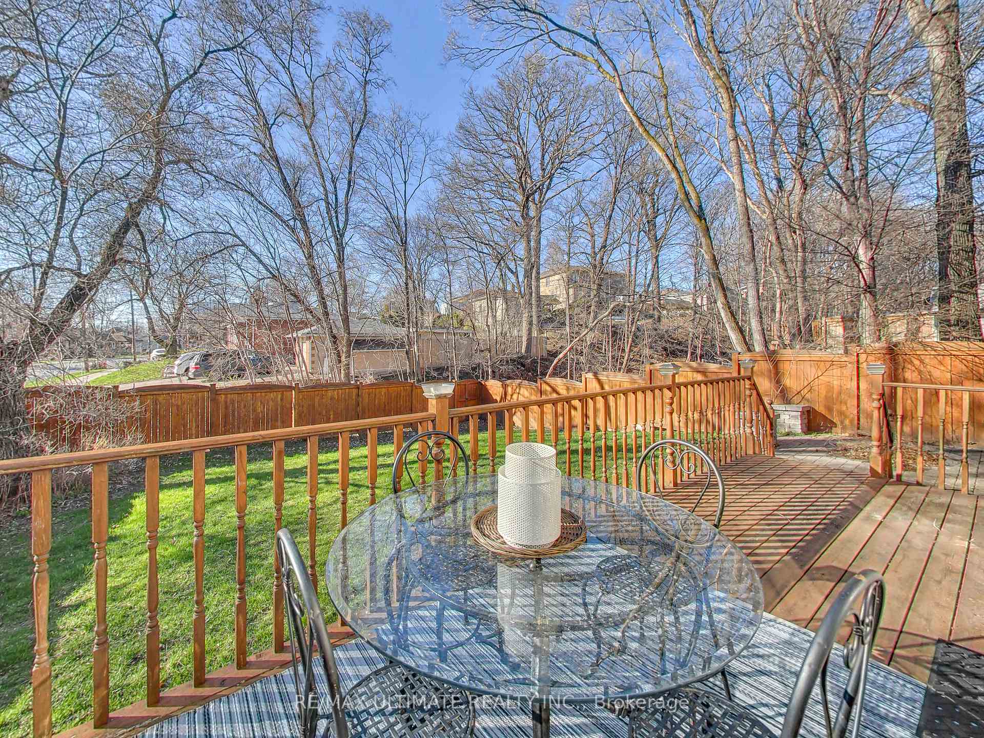 Photo 3 of Unit 3, 40 Harrow Drive, North York, Brookhaven-Amesbury — HOMEH