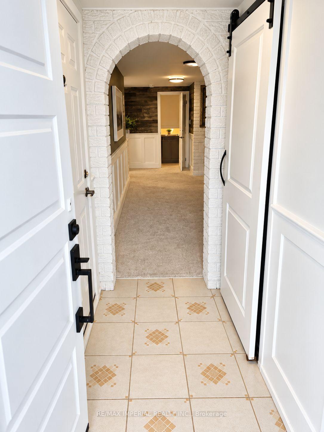 Photo 3 of Unit Lower Unit, 462 Fergo Avenue, Mississauga, Cooksville — HOMEH