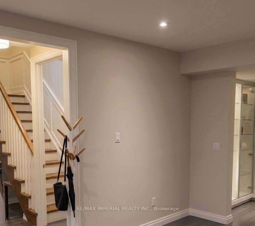 Photo 7 of Unit Lower Unit, 462 Fergo Avenue, Mississauga, Cooksville — HOMEH