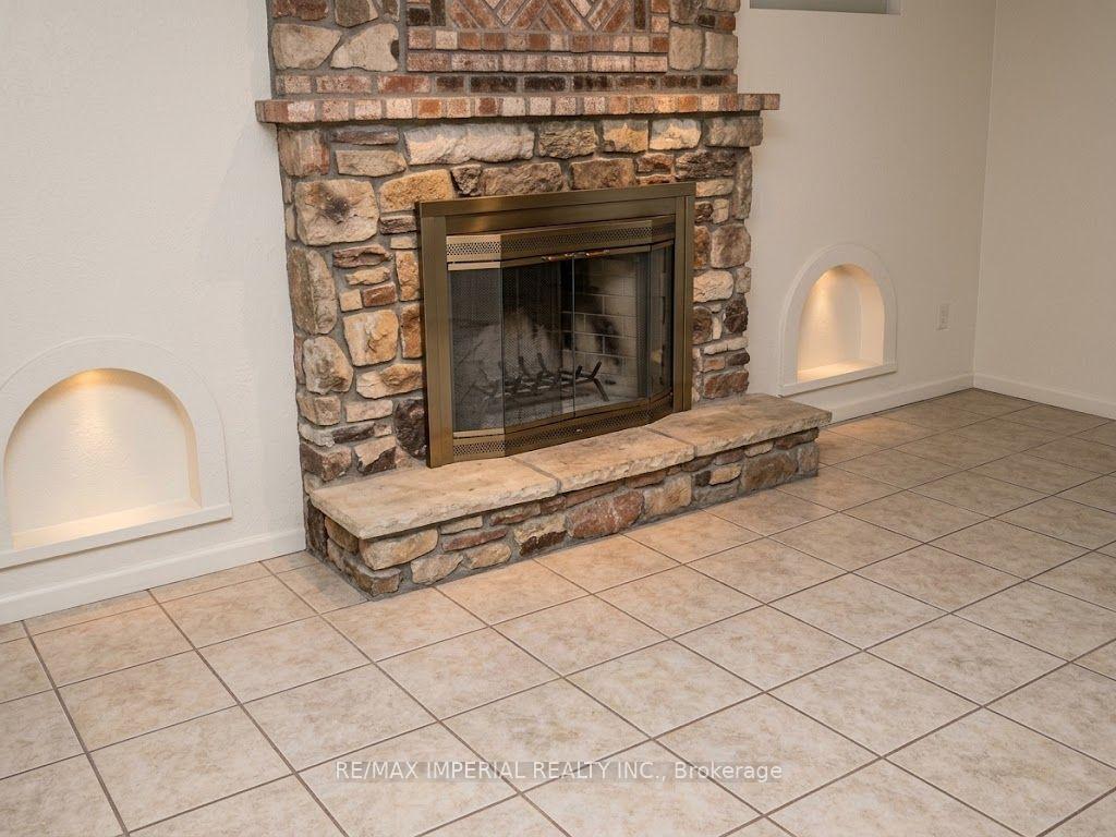 Photo 8 of Unit Lower Unit, 462 Fergo Avenue, Mississauga, Cooksville — HOMEH