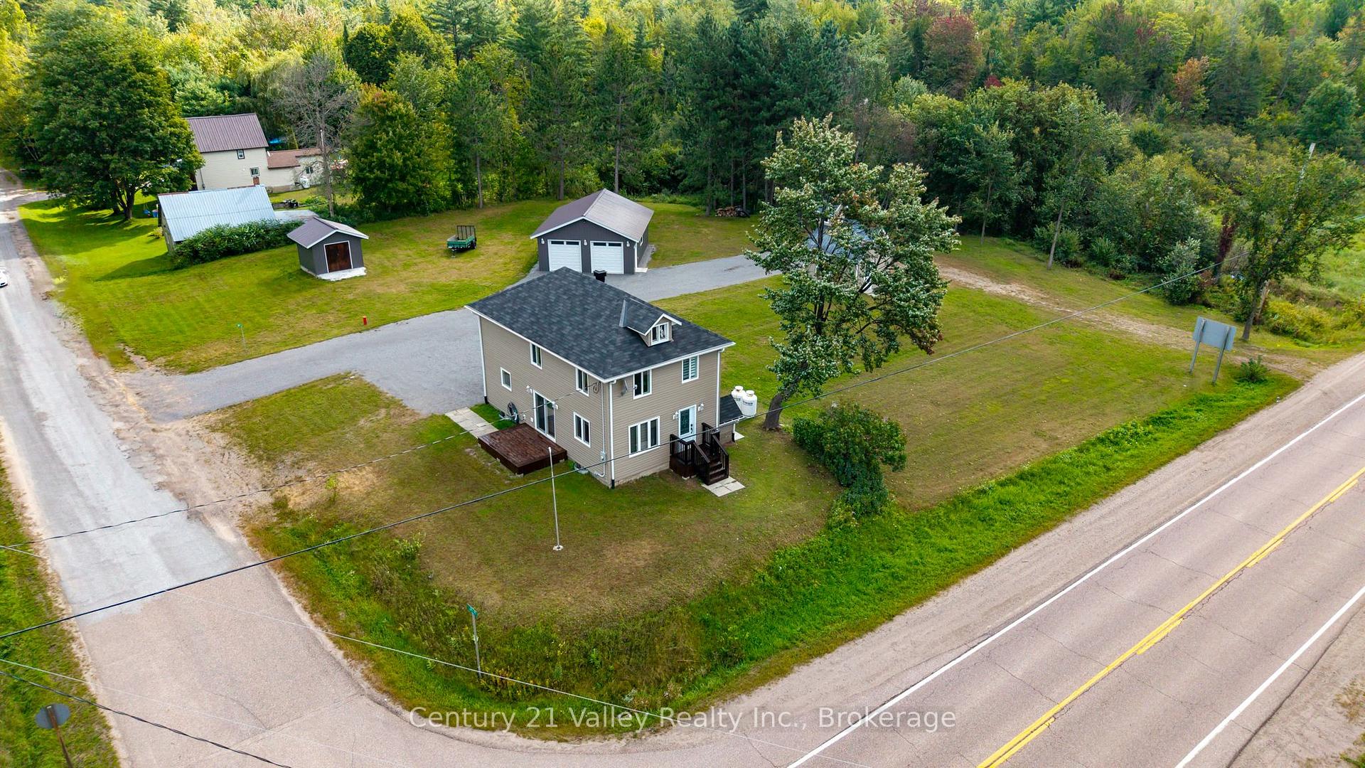 Photo 2 of 387 Sell Road, North Algona Wilberforce, North Algona/Wilberforce Twp — HOMEH