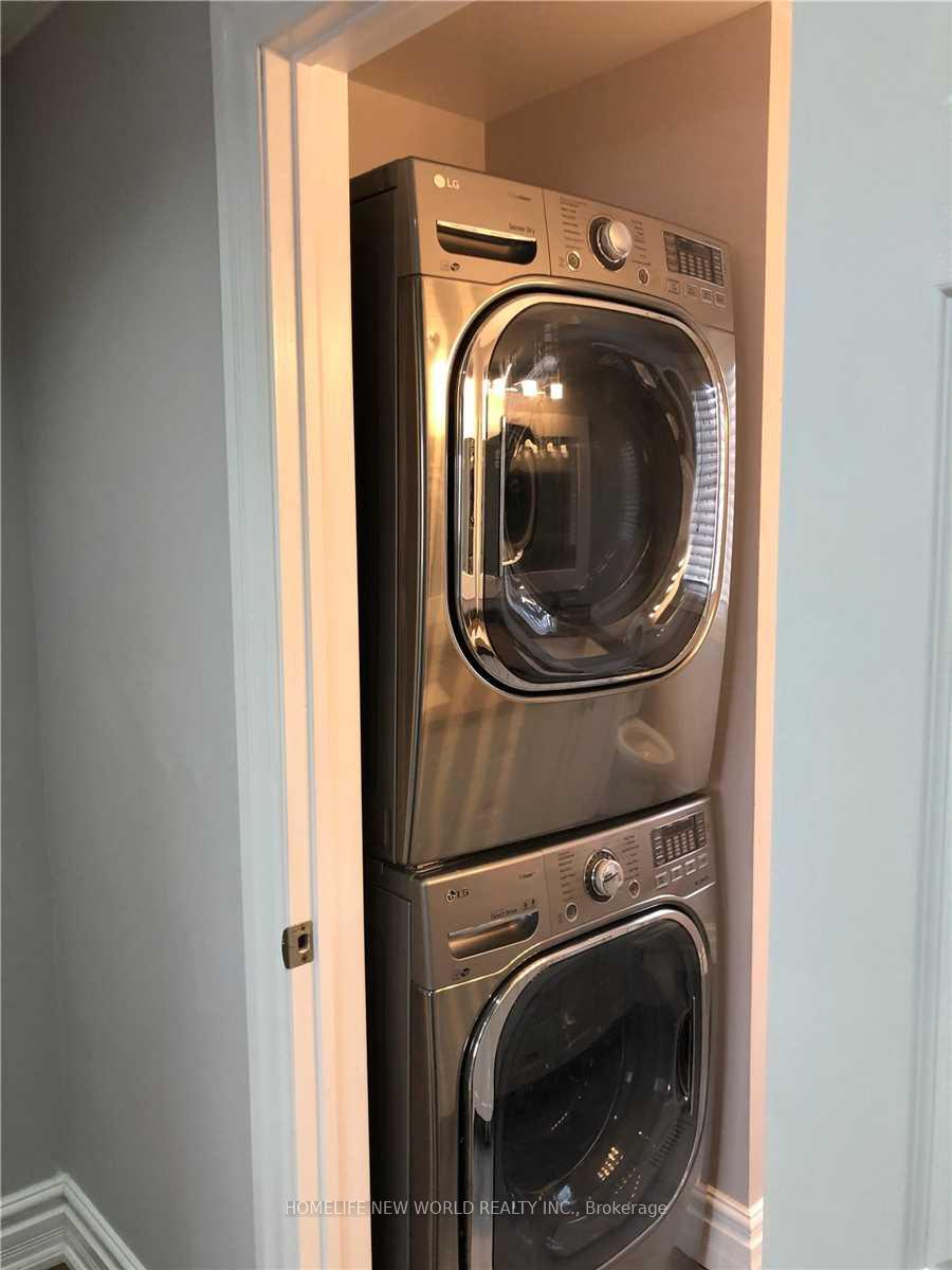 Photo 8 of Unit (main level), 242 Alsace Road, Richmond Hill, Crosby — HOMEH
