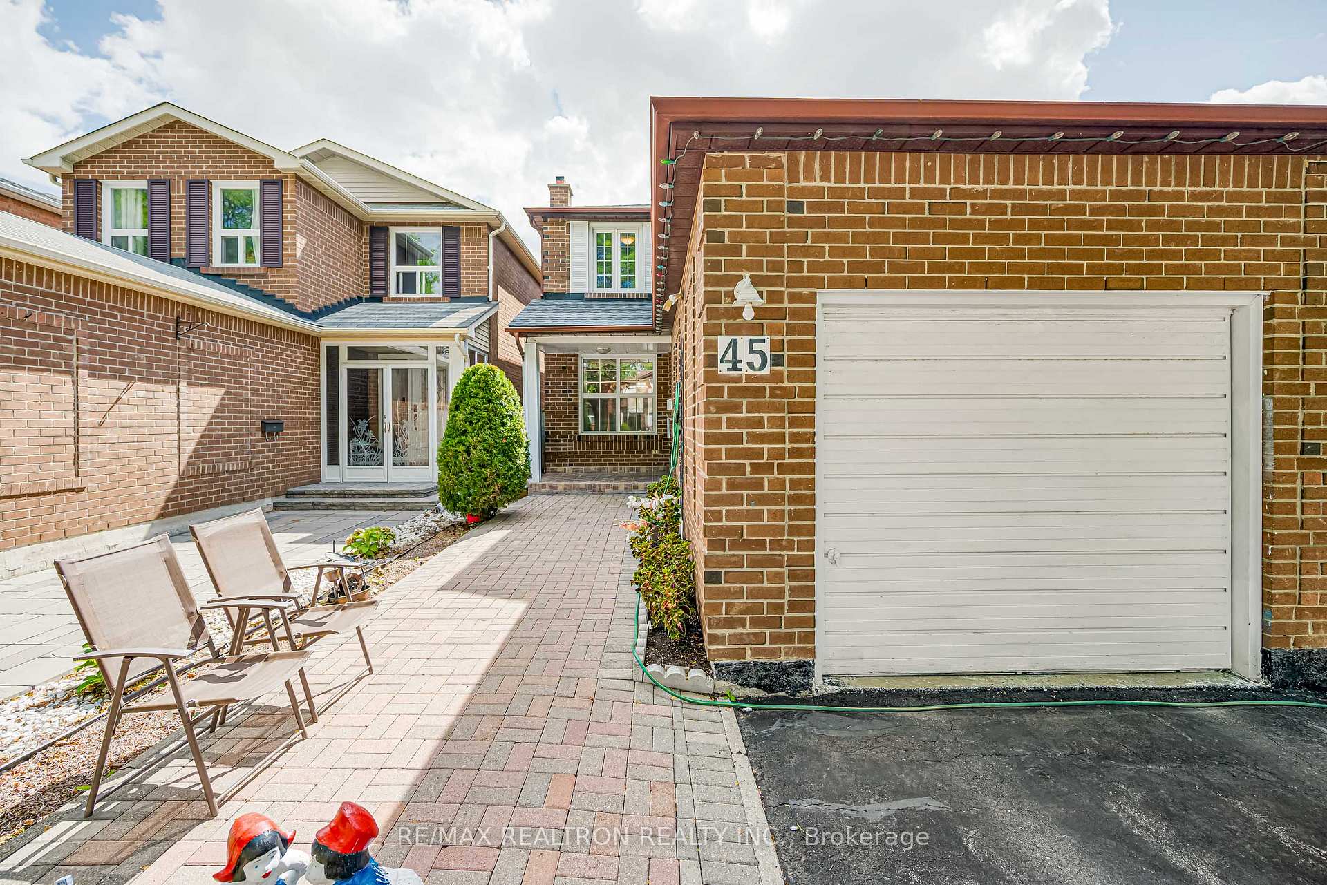 Photo 4 of 45 Frank Rivers Drive, Scarborough, Steeles — HOMEH