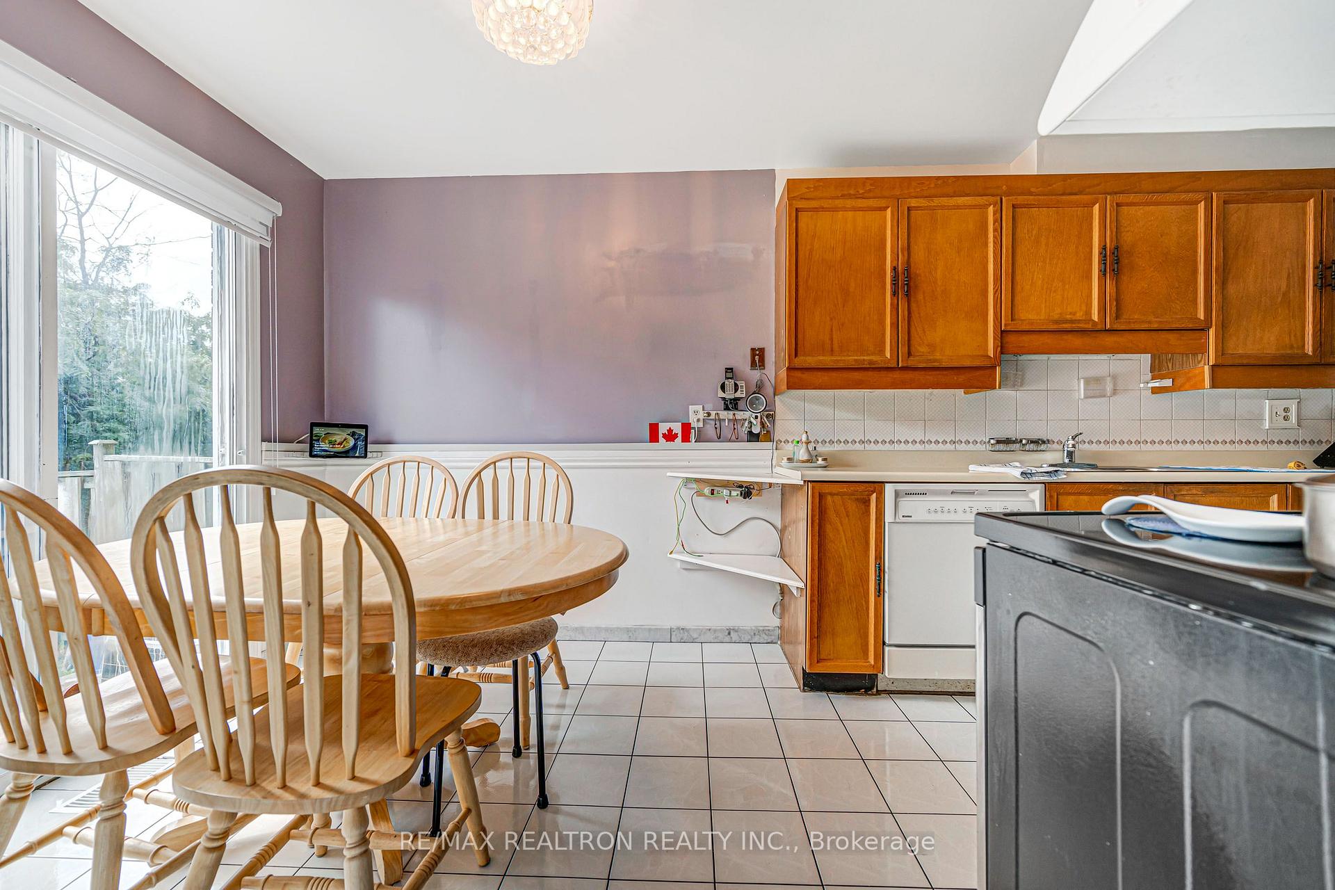 Photo 16 of 45 Frank Rivers Drive, Scarborough, Steeles — HOMEH