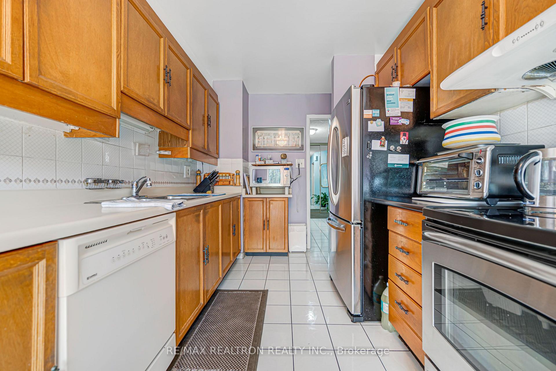 Photo 20 of 45 Frank Rivers Drive, Scarborough, Steeles — HOMEH