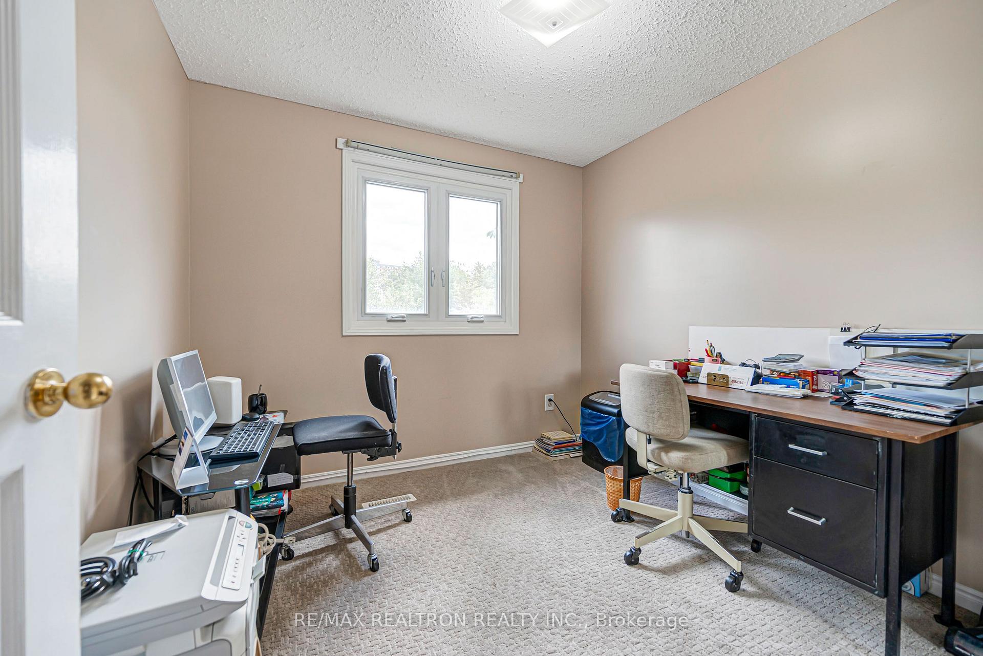 Photo 30 of 45 Frank Rivers Drive, Scarborough, Steeles — HOMEH