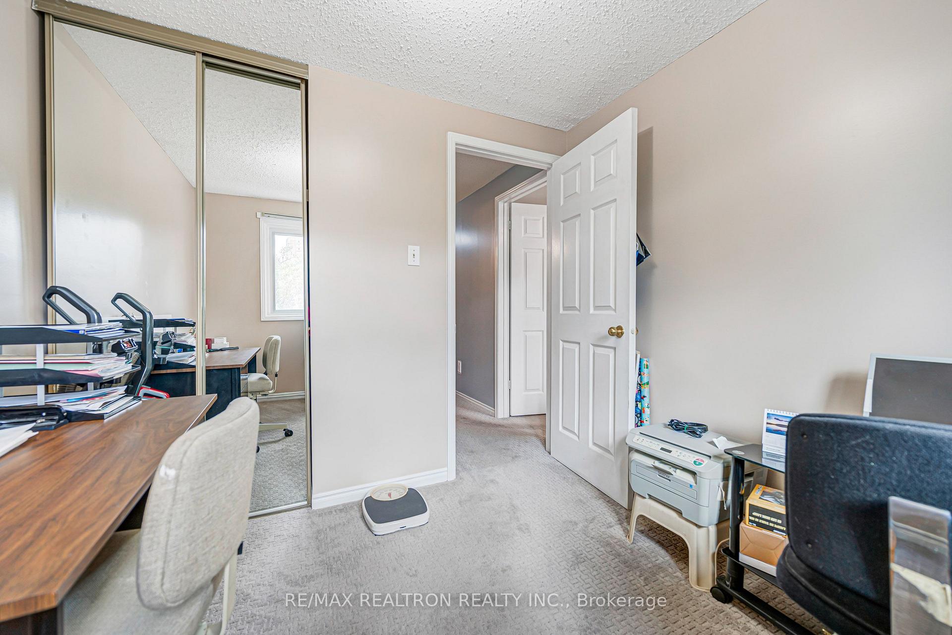 Photo 31 of 45 Frank Rivers Drive, Scarborough, Steeles — HOMEH