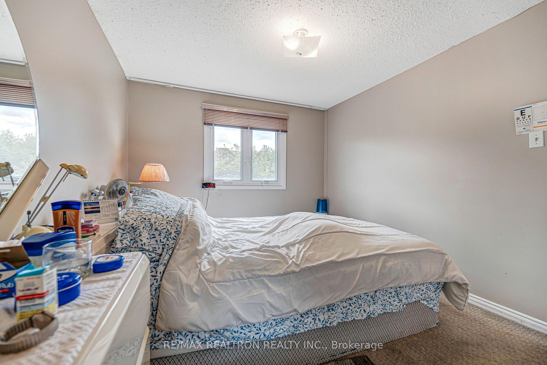 Photo 33 of 45 Frank Rivers Drive, Scarborough, Steeles — HOMEH