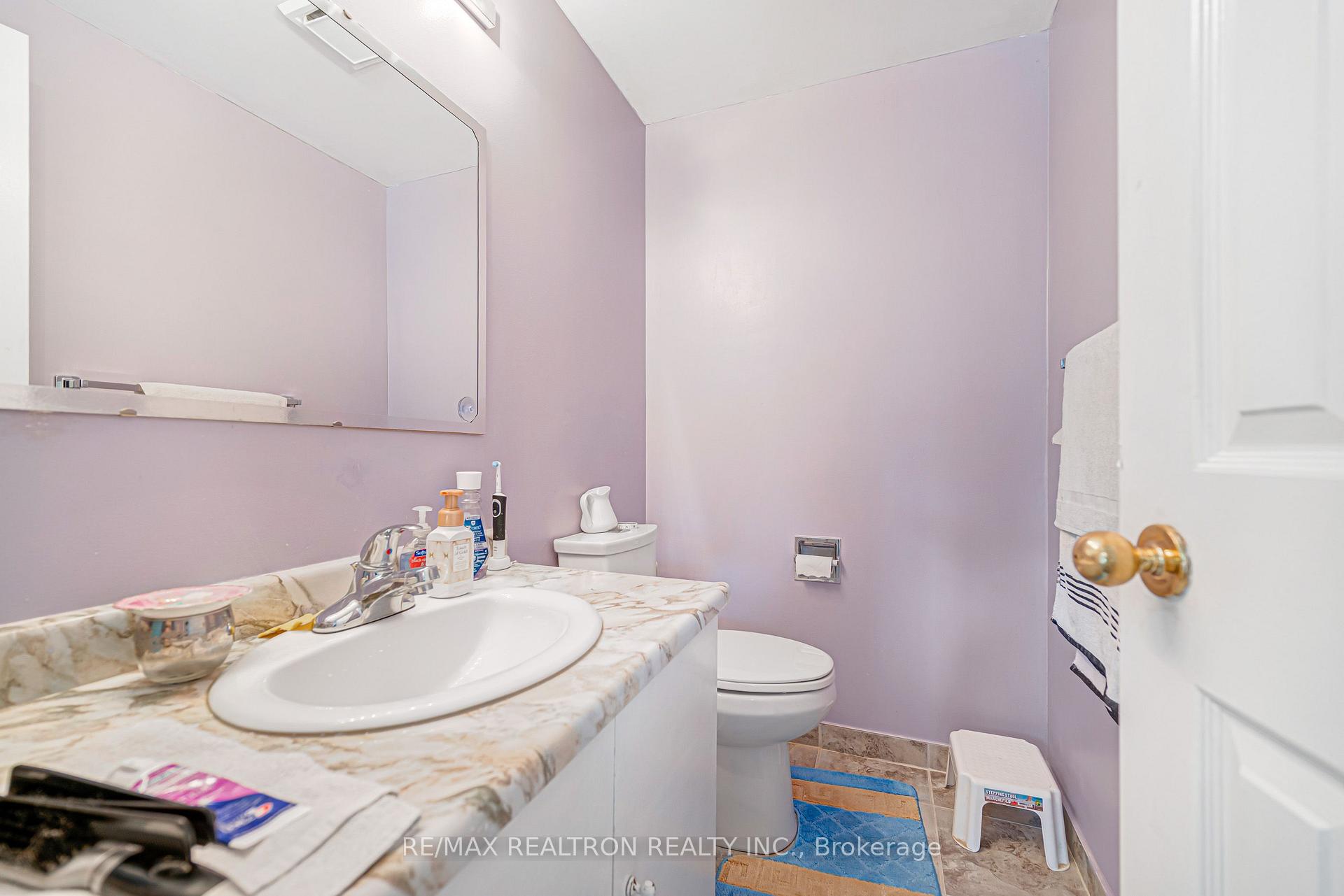 Photo 34 of 45 Frank Rivers Drive, Scarborough, Steeles — HOMEH