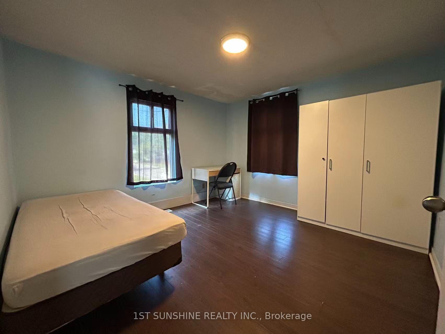 Photo 6 of 235 Broadway Avenue, Hamilton, Ainslie Wood — HOMEH