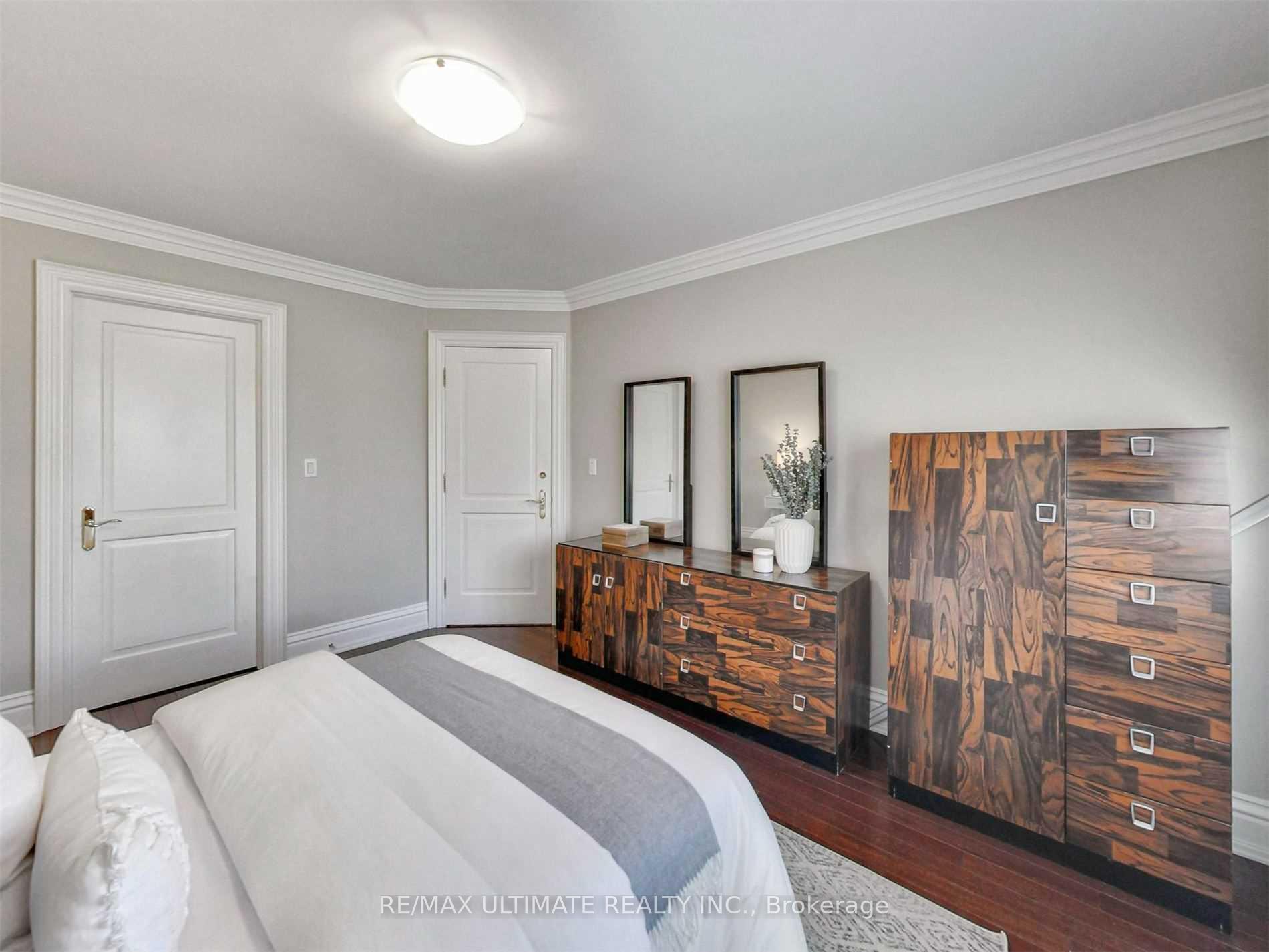 Photo 4 of Unit 2, 40 Harrow Drive, North York, Brookhaven-Amesbury — HOMEH