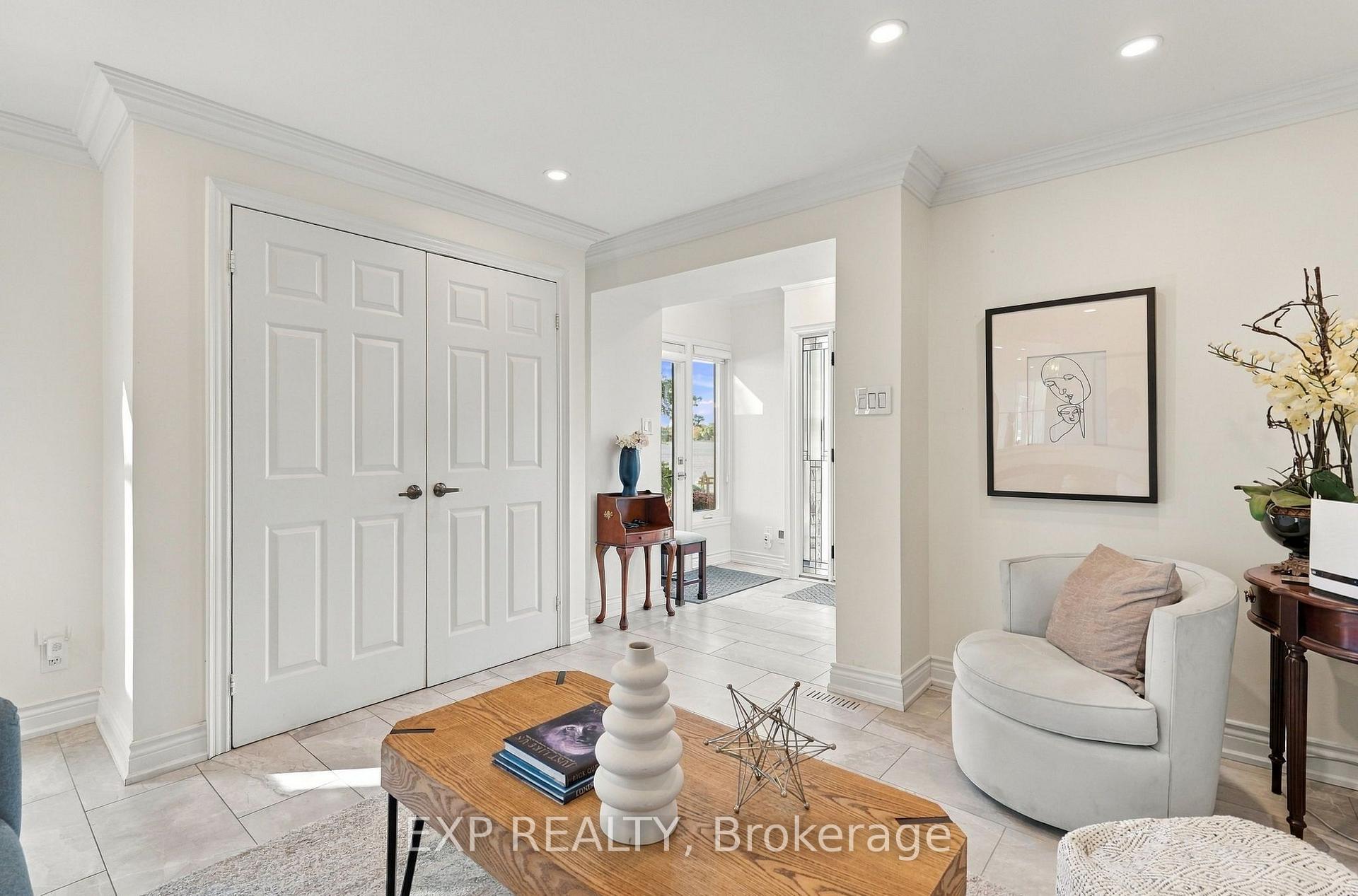 Photo 9 of 3 Willowbank Avenue, Richmond Hill, Oak Ridges Lake Wilcox — HOMEH