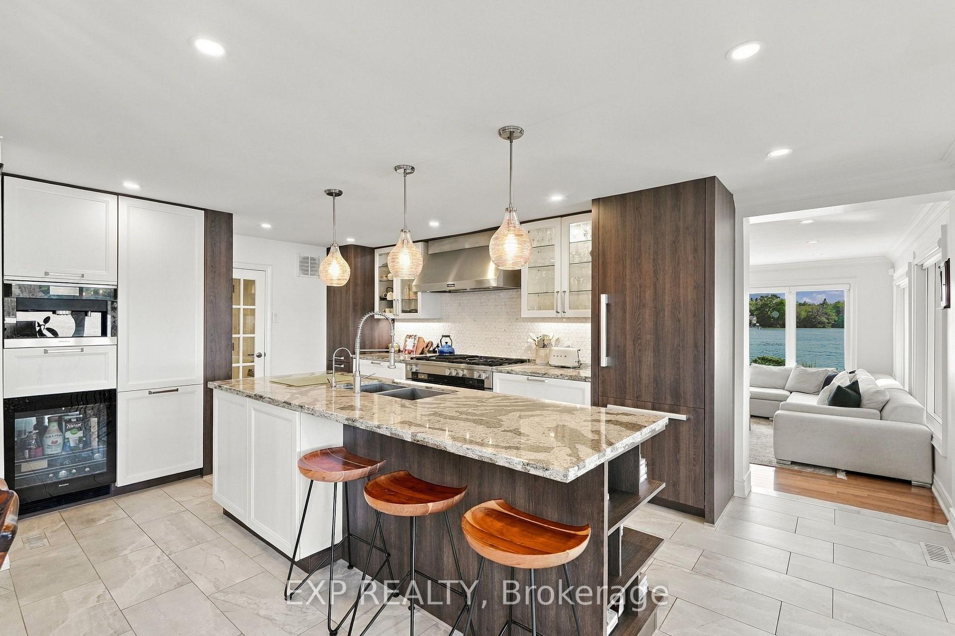 Photo 12 of 3 Willowbank Avenue, Richmond Hill, Oak Ridges Lake Wilcox — HOMEH