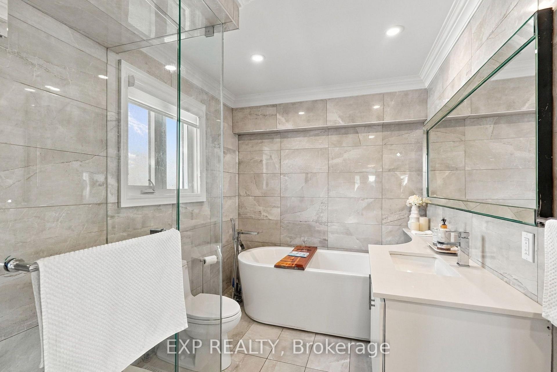 Photo 31 of 3 Willowbank Avenue, Richmond Hill, Oak Ridges Lake Wilcox — HOMEH