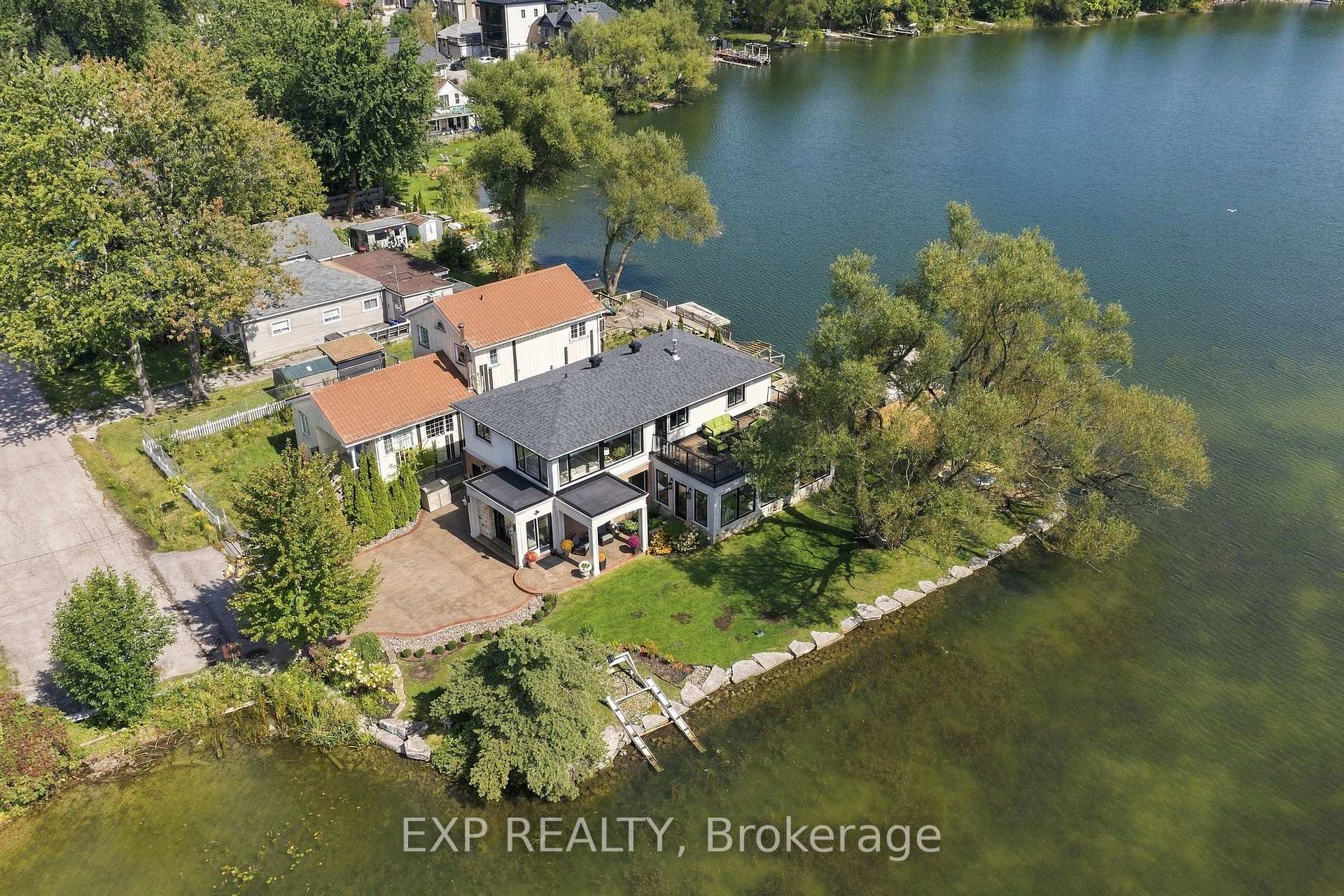 Photo 46 of 3 Willowbank Avenue, Richmond Hill, Oak Ridges Lake Wilcox — HOMEH